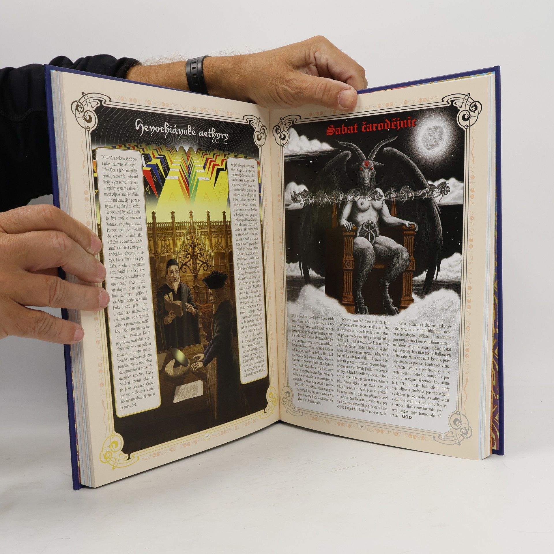 Alan Moore Velkolepá kniha magie Měsíce a Hada