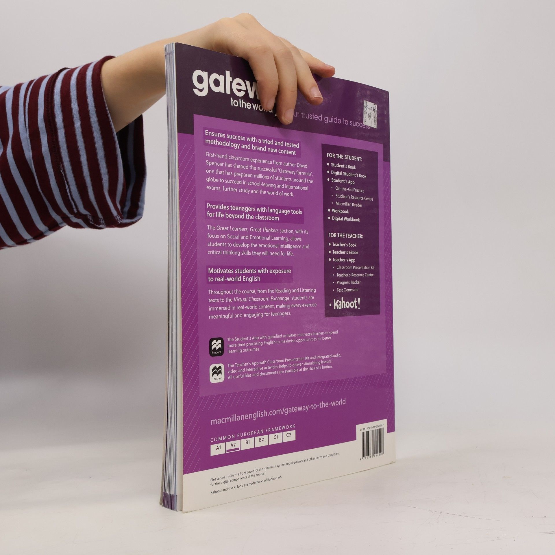 David Spencer Gateway to the World A2 Student's Book with Student's App and Digital Student's Book
