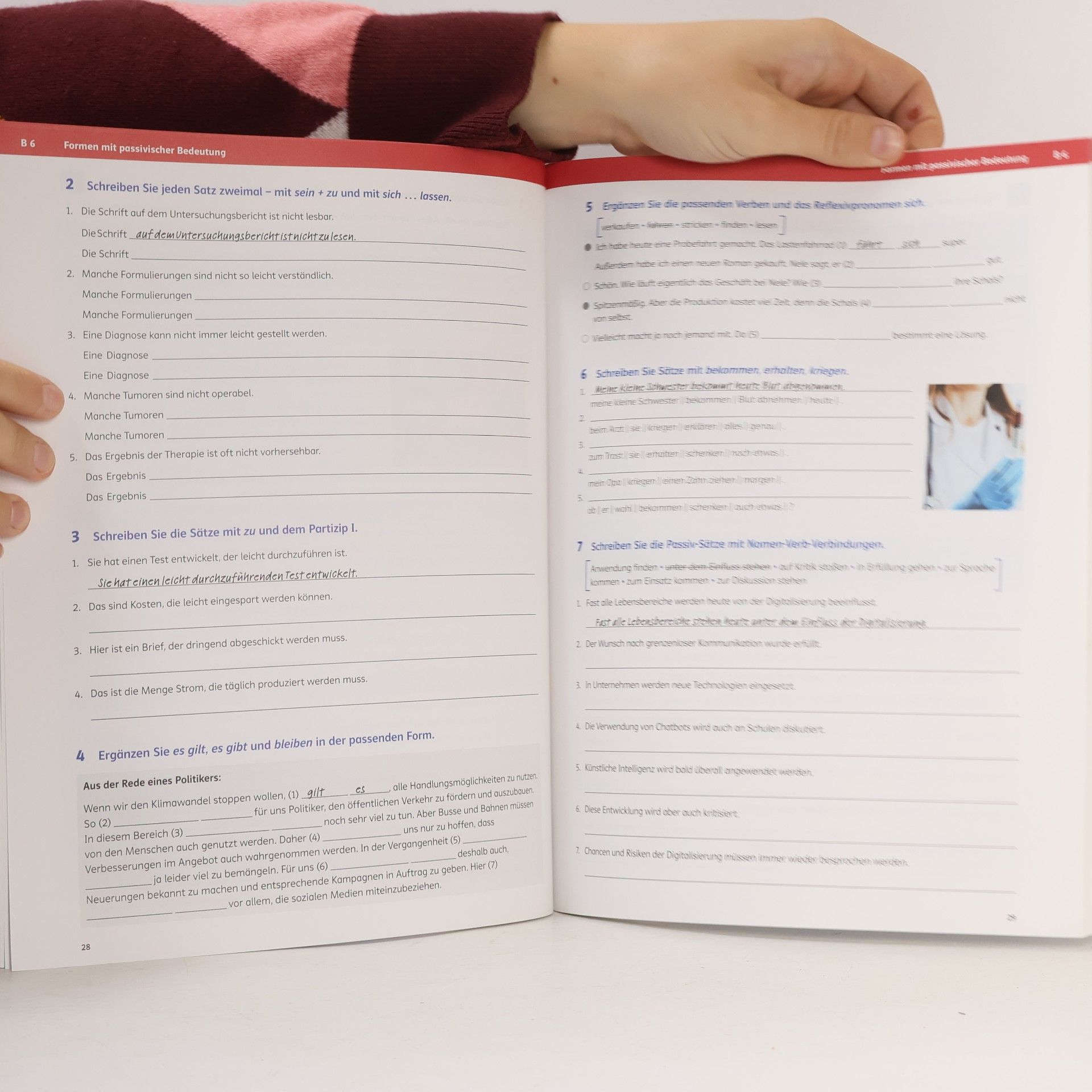 Angelika Füllemann Deutsch intensiv Grammatik C1. Das Training. Buch mit Videos