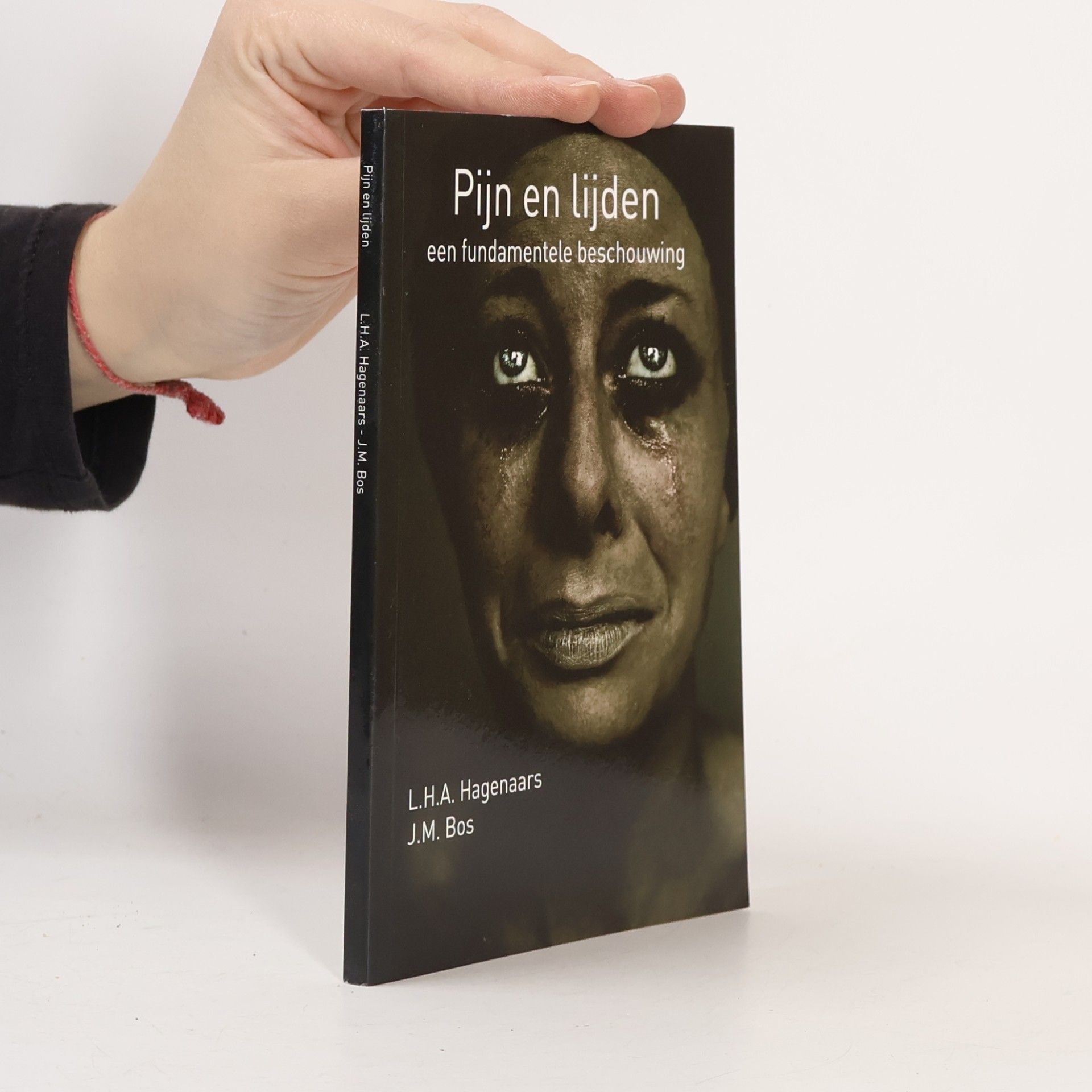 L.H.A. Hagenaars Pijn en lijden