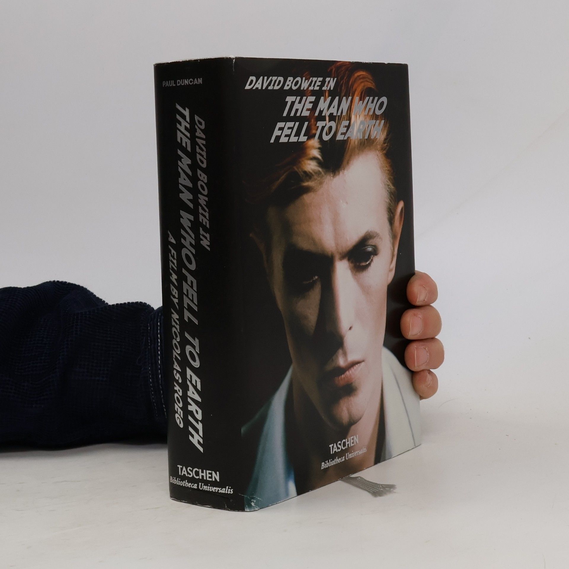 Paul Duncan David Bowie in The Man Who Fell to Earth