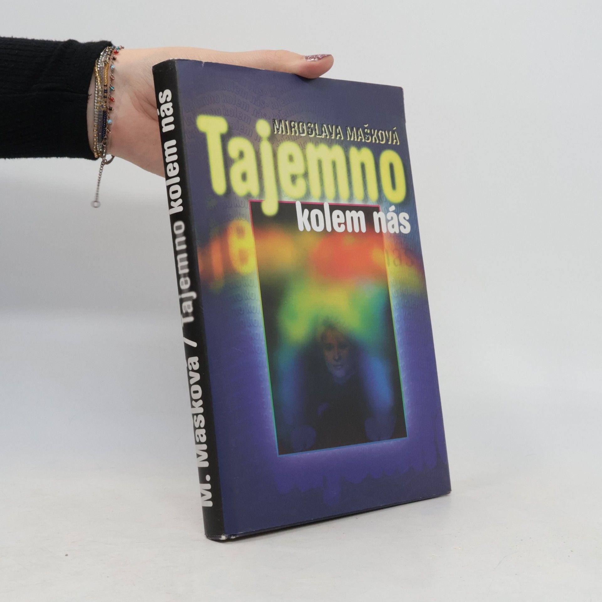 Tajemno kolem nás