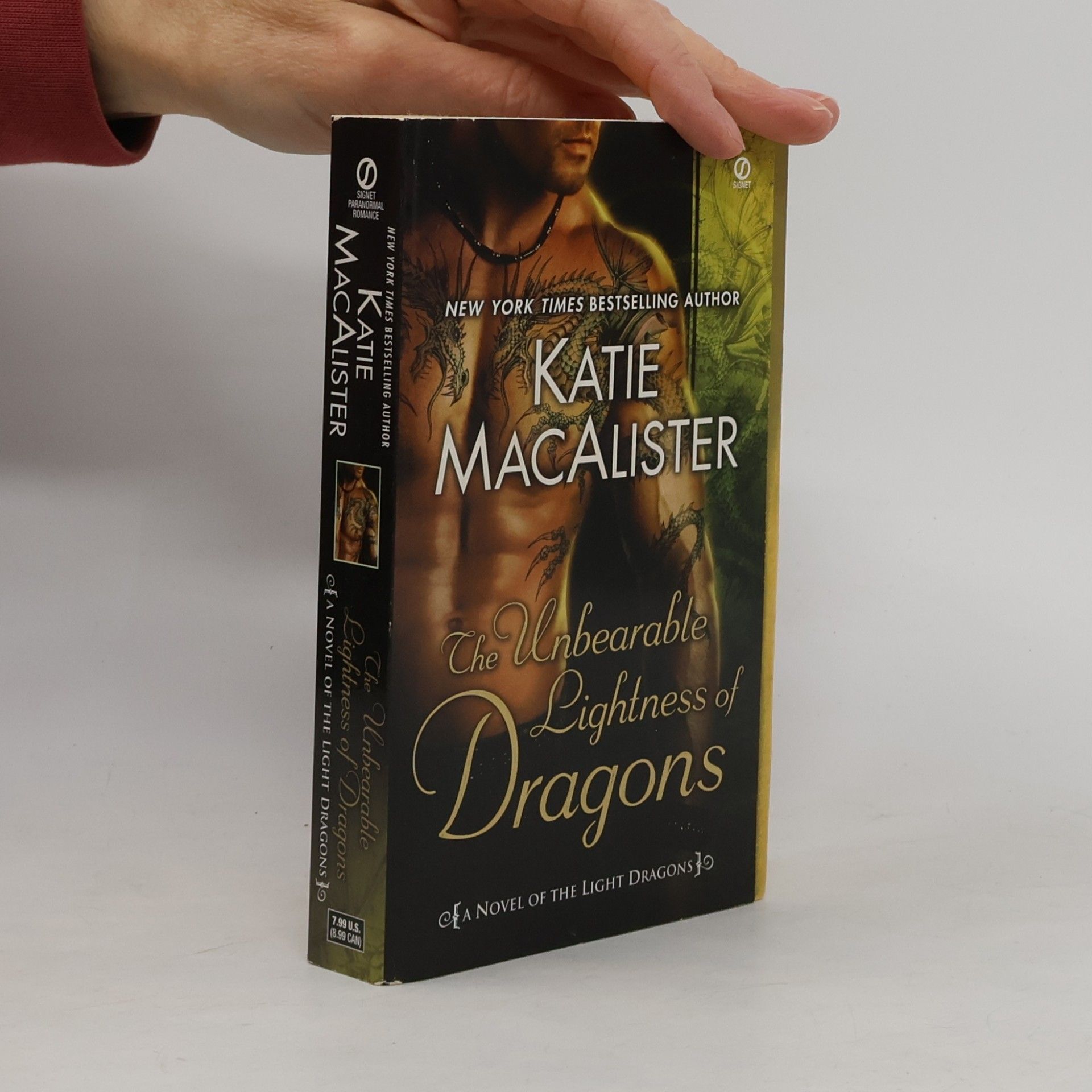The Unbearable Lightness of Dragons. A Novel of the Light Dragons