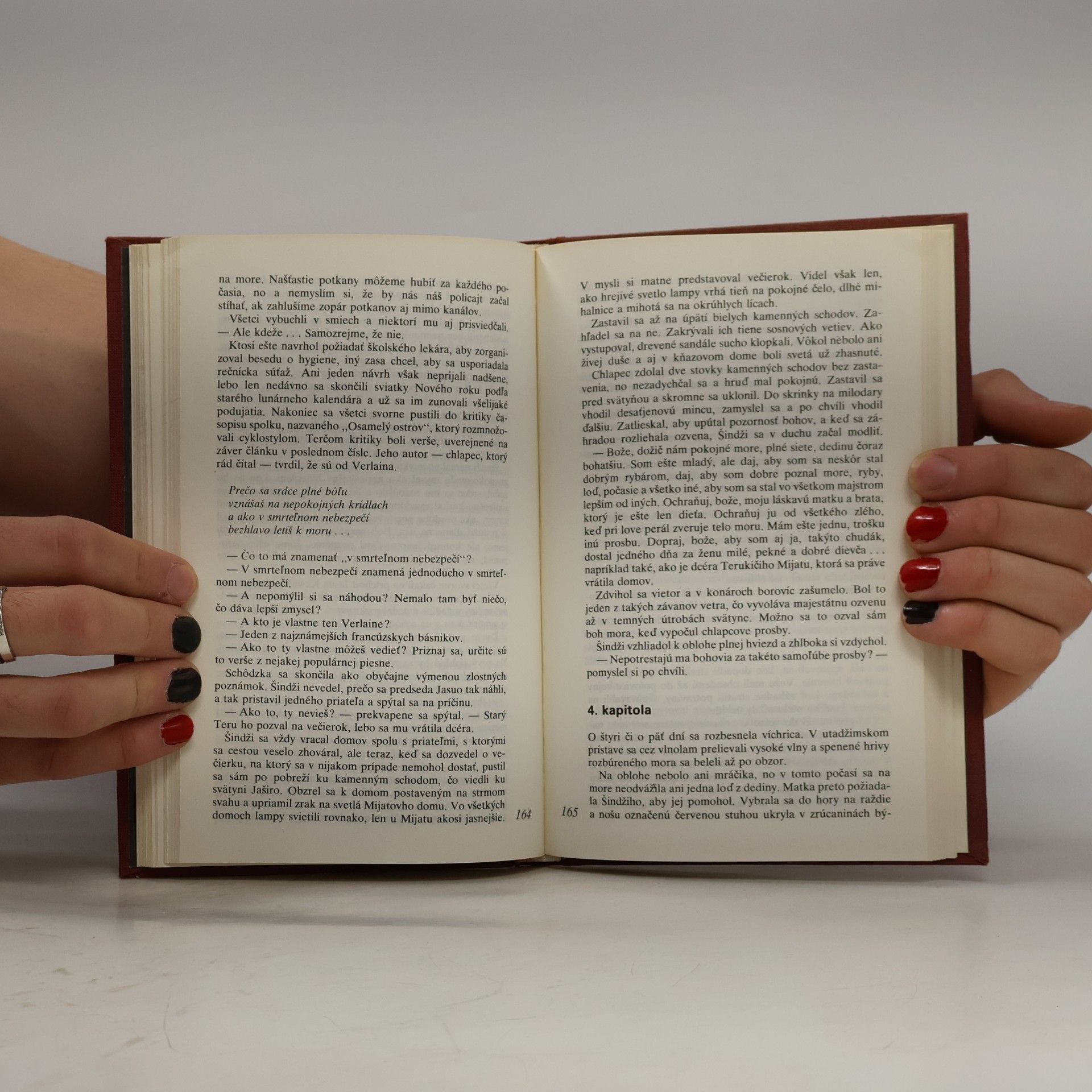 Yukio Mishima Smäd po láske / Príboj (2 knihy v jednom svazku)