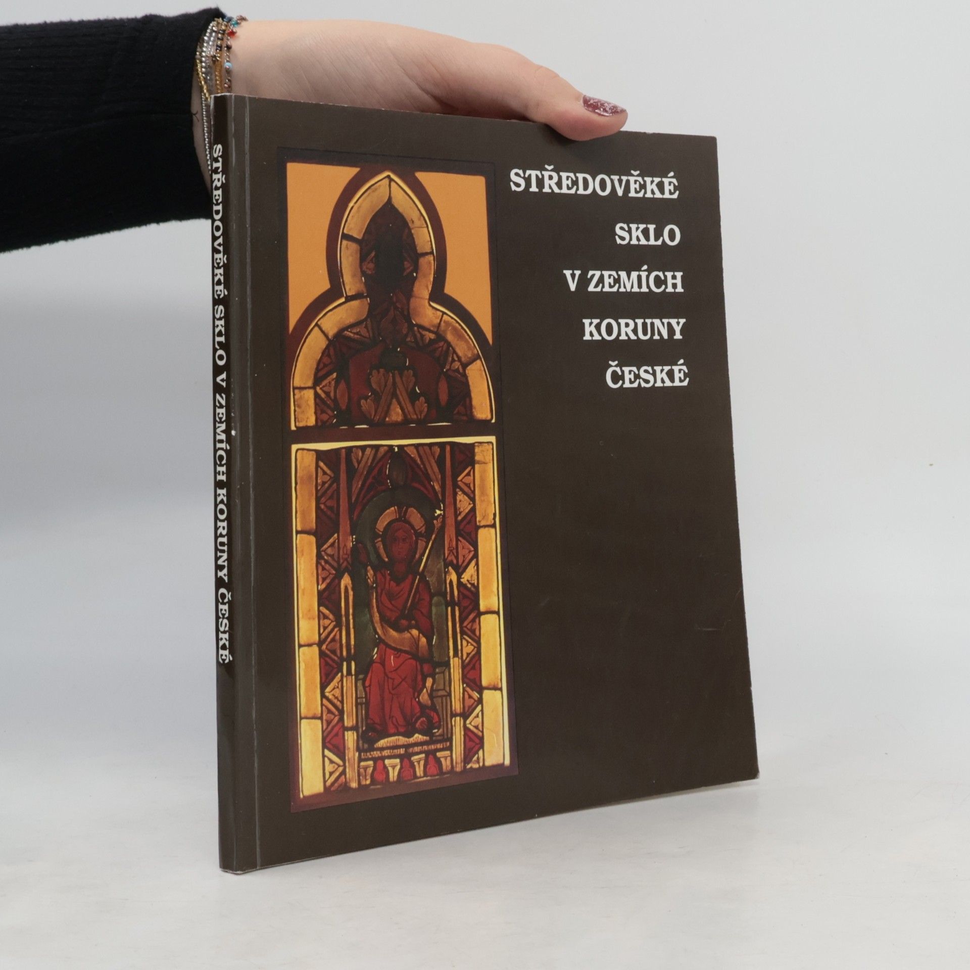Středověké sklo v zemích koruny české