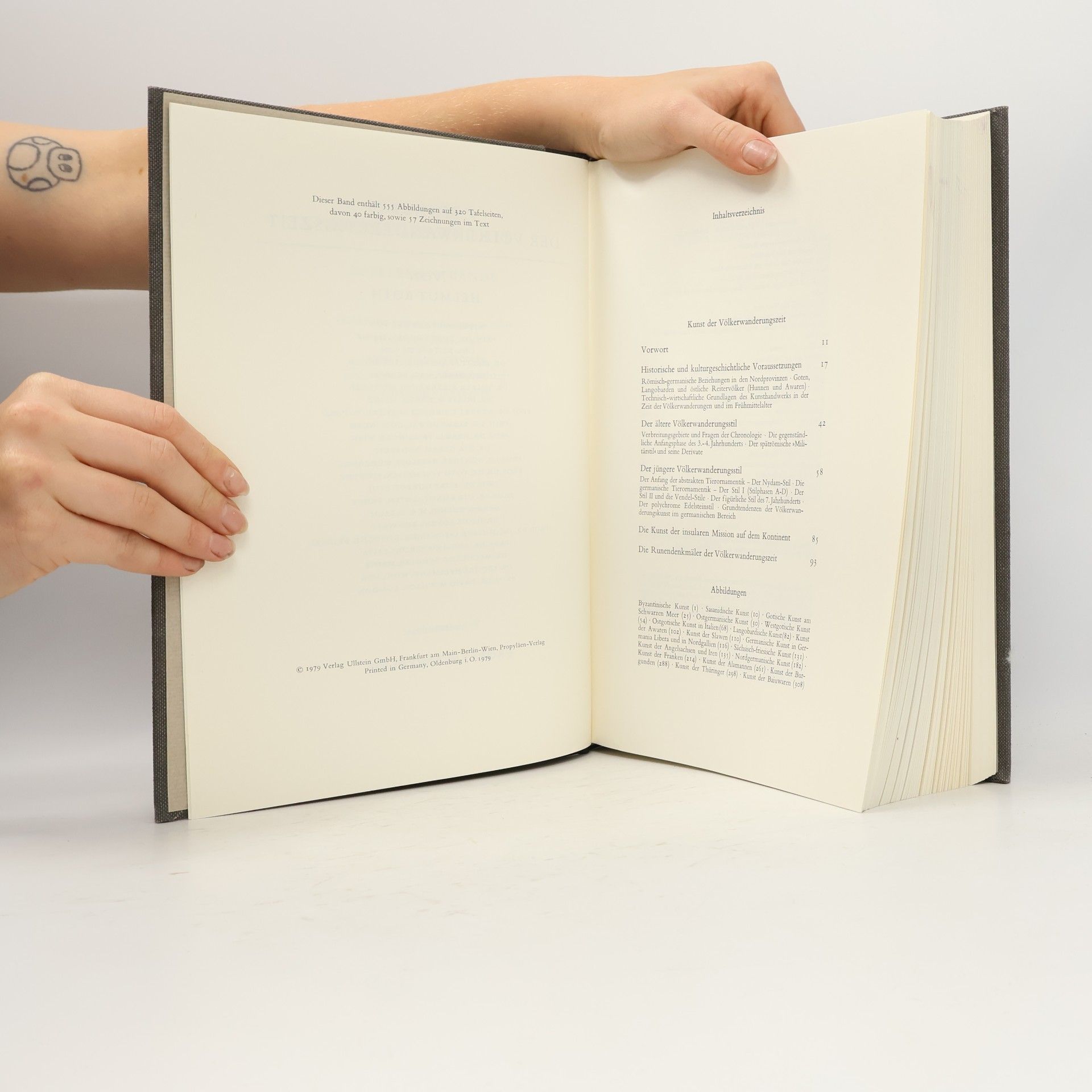Helmut Roth KUNST DER VÖLKERWANDERUNGSZEIT