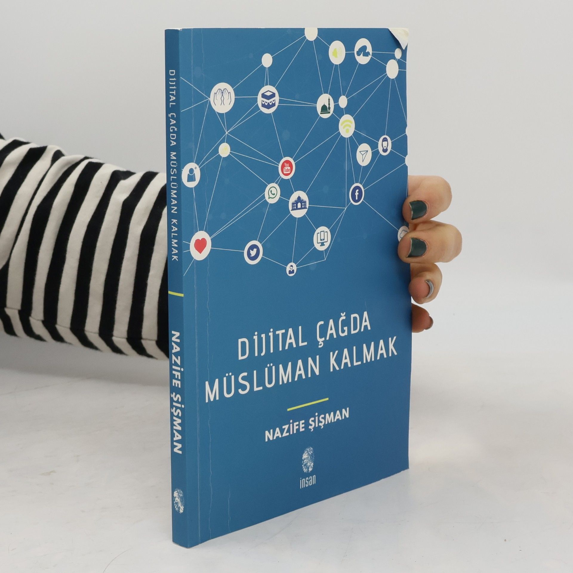 Nazife Şişman Dijital Çağda Müslüman Kalmak