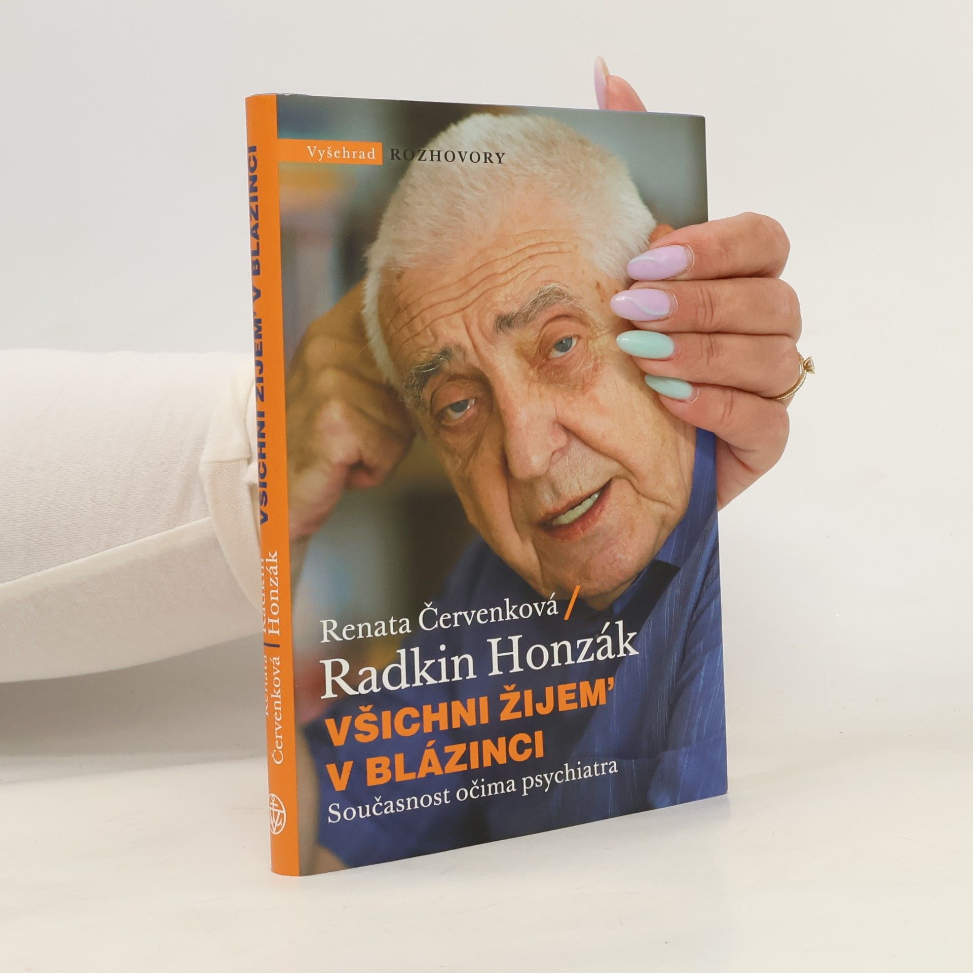 Všichni žijem' v blázinci