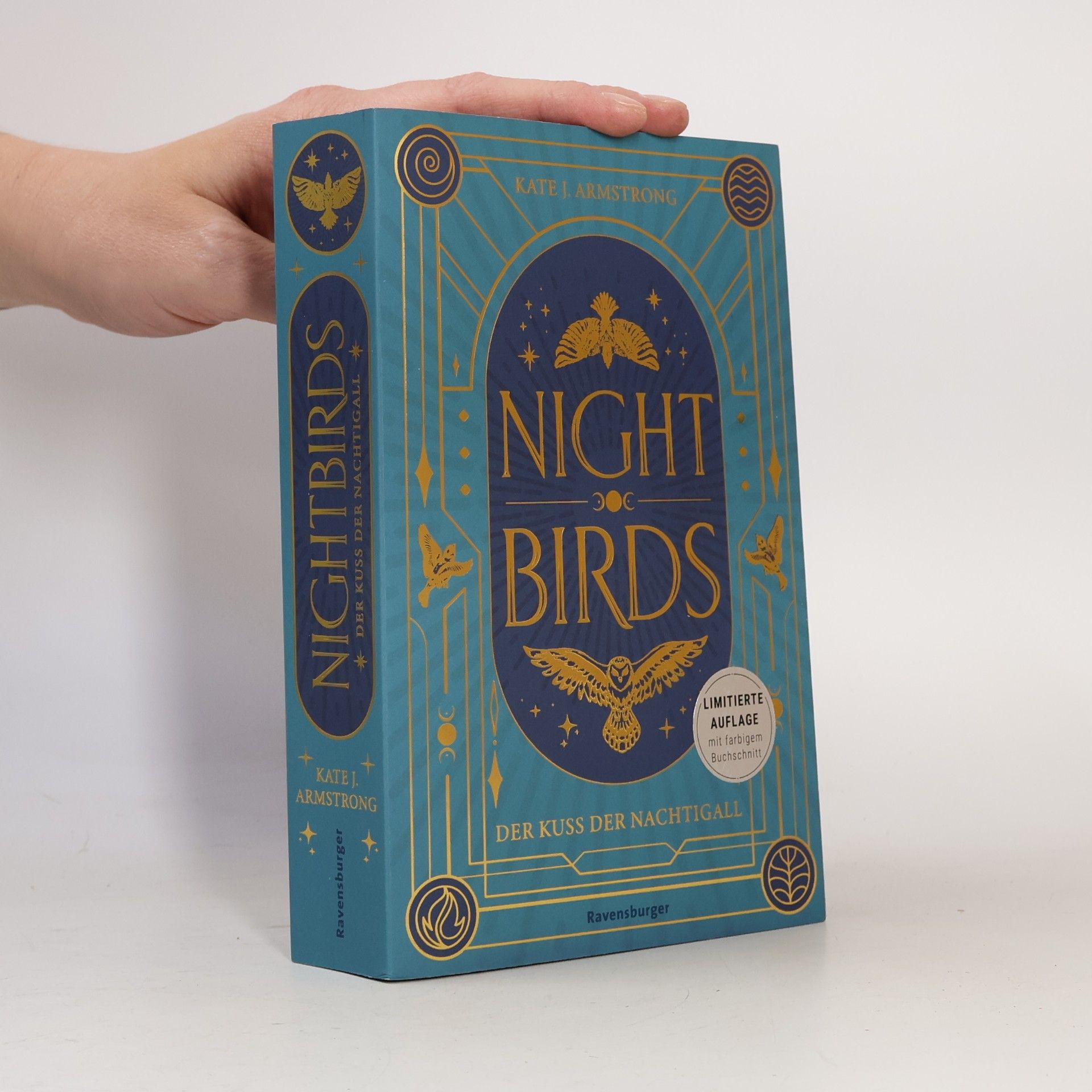 Nightbirds, Band 1: Der Kuss der Nachtigall (Epische Romantasy Limitierte Auflage mit Farbschnitt)