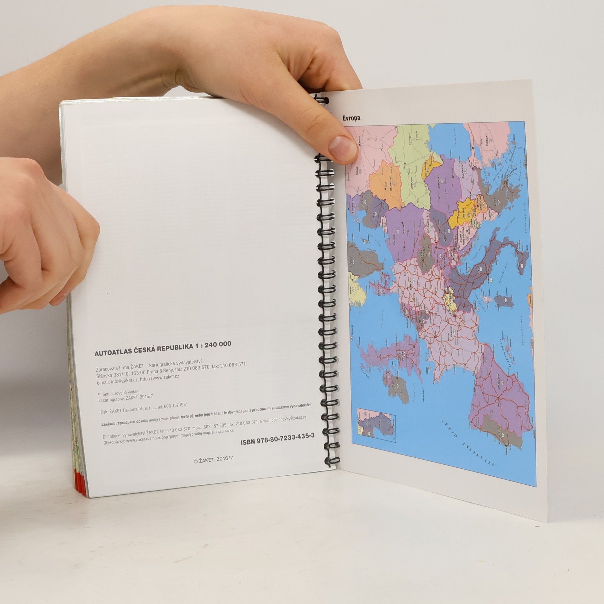 Kolektiv autorů Autoatlas Česká republika 1: 240 000