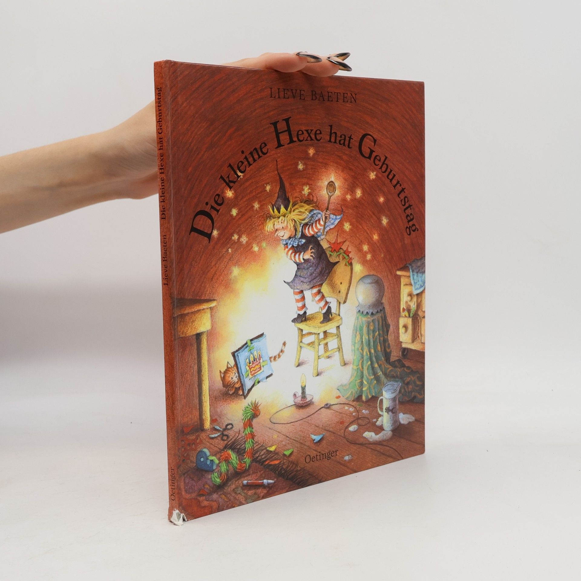 Die kleine Hexe hat Geburtstag