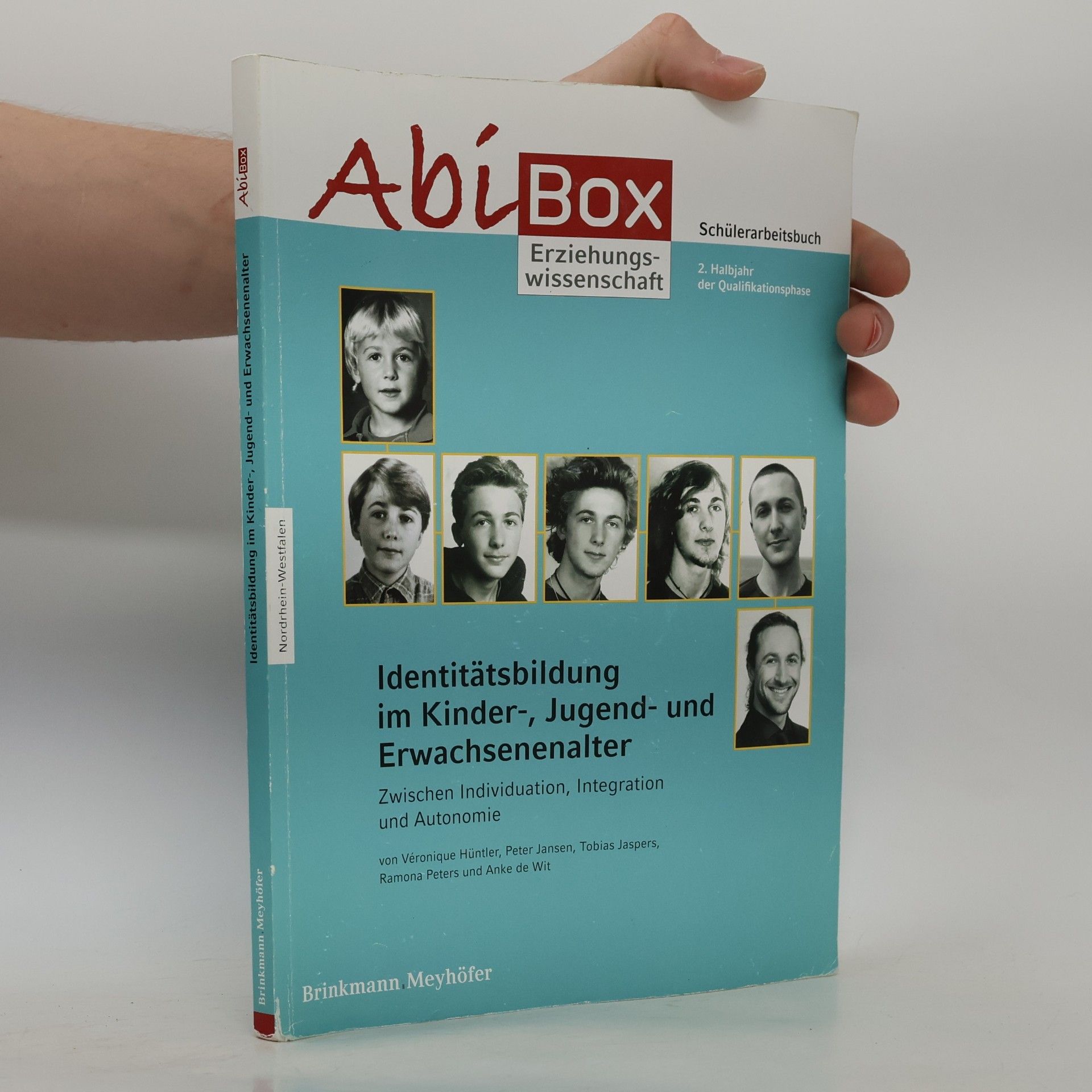 Various authors Abi Box. Identitätsbildung im Kinder-, Jugend- und Erwachsenenalter
