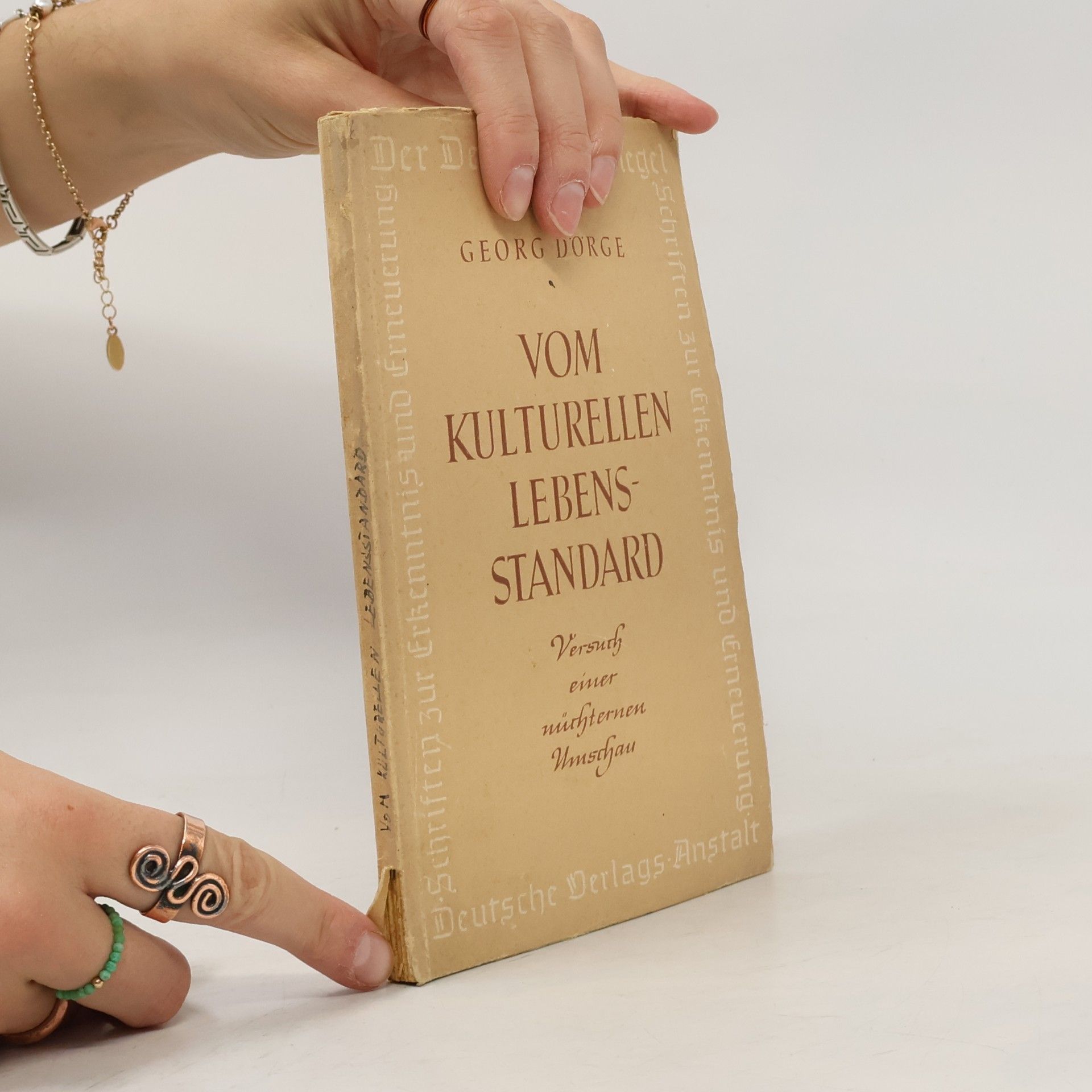 Georg Dörge VOM KULTURELLEN LEBENSSTANDARD