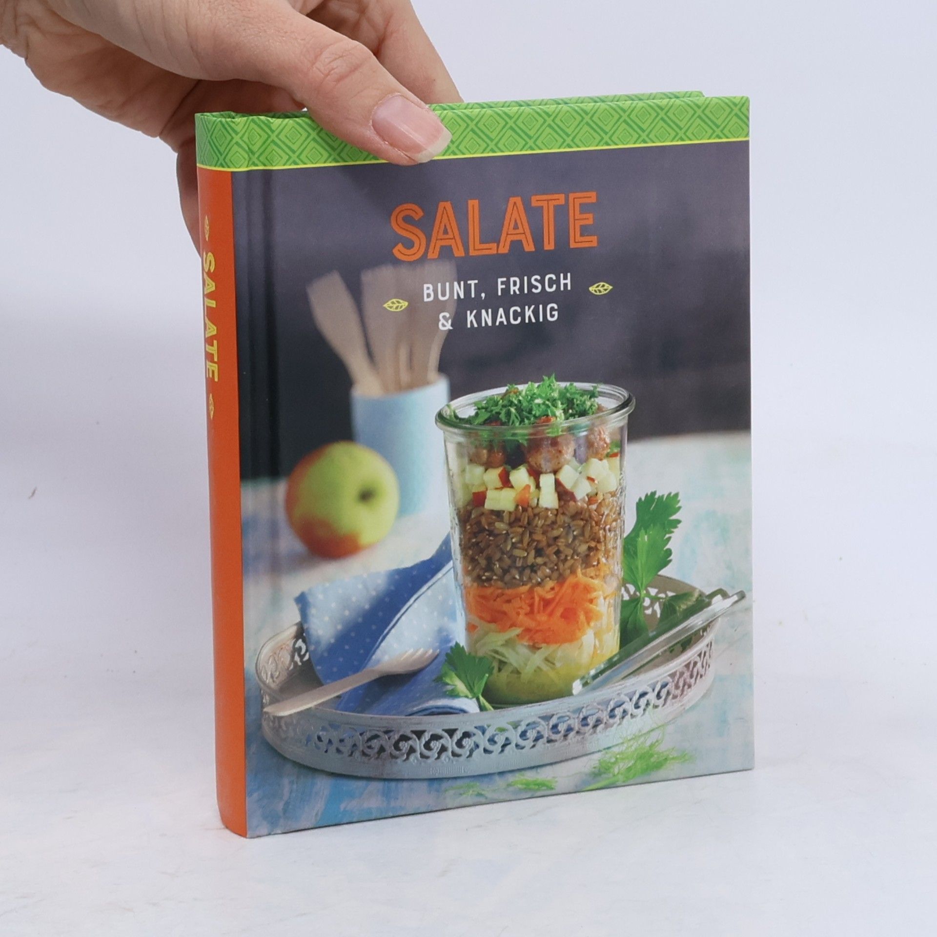 Autorenkollektiv Salate. Bunt, frisch & knackig