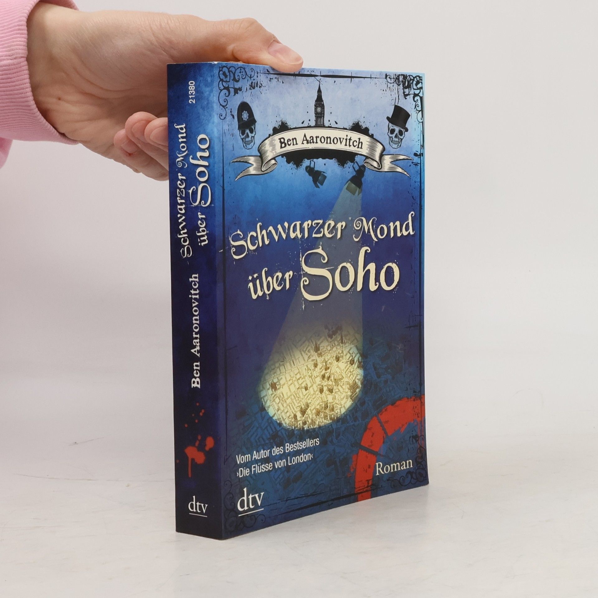 Schwarzer Mond über Soho