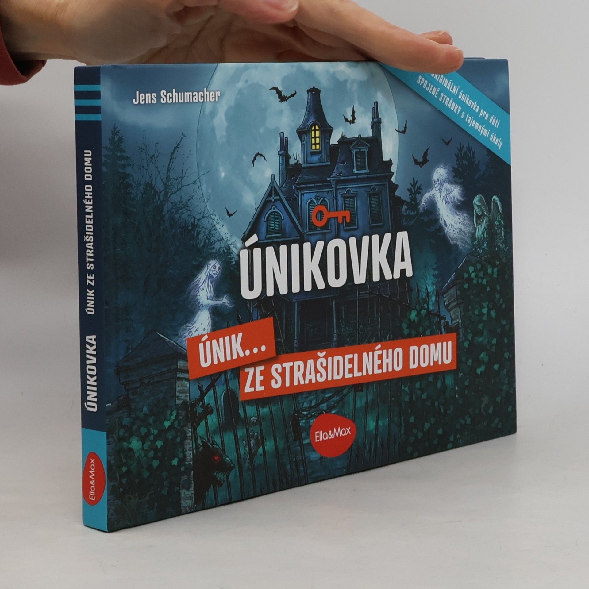 Únikovka. Únik... ze strašidelného domu