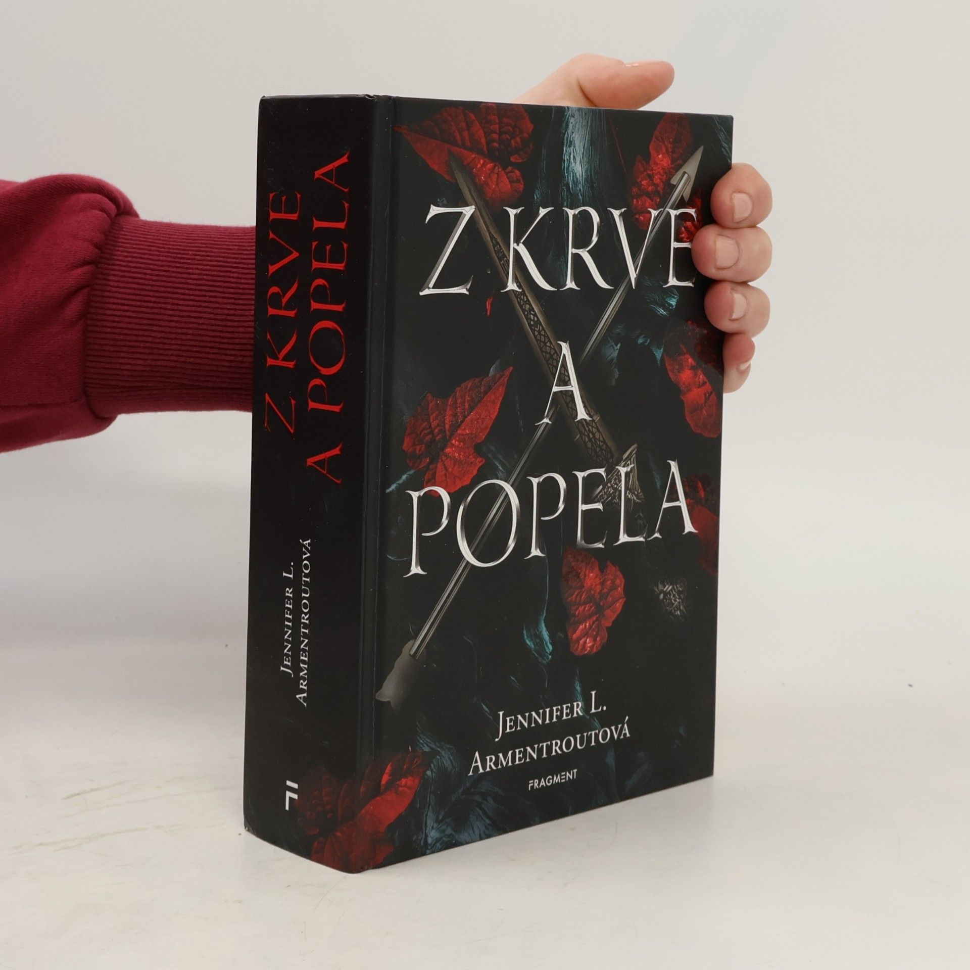 Jennifer L. Armentrout Z krve a popela