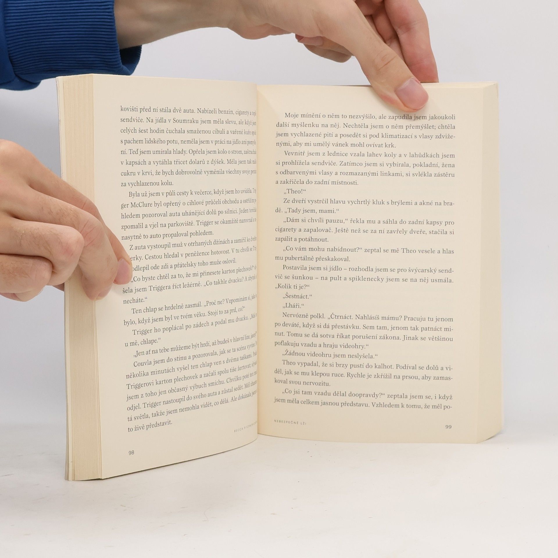 Becca Fitzpatrick Nebezpečné lži