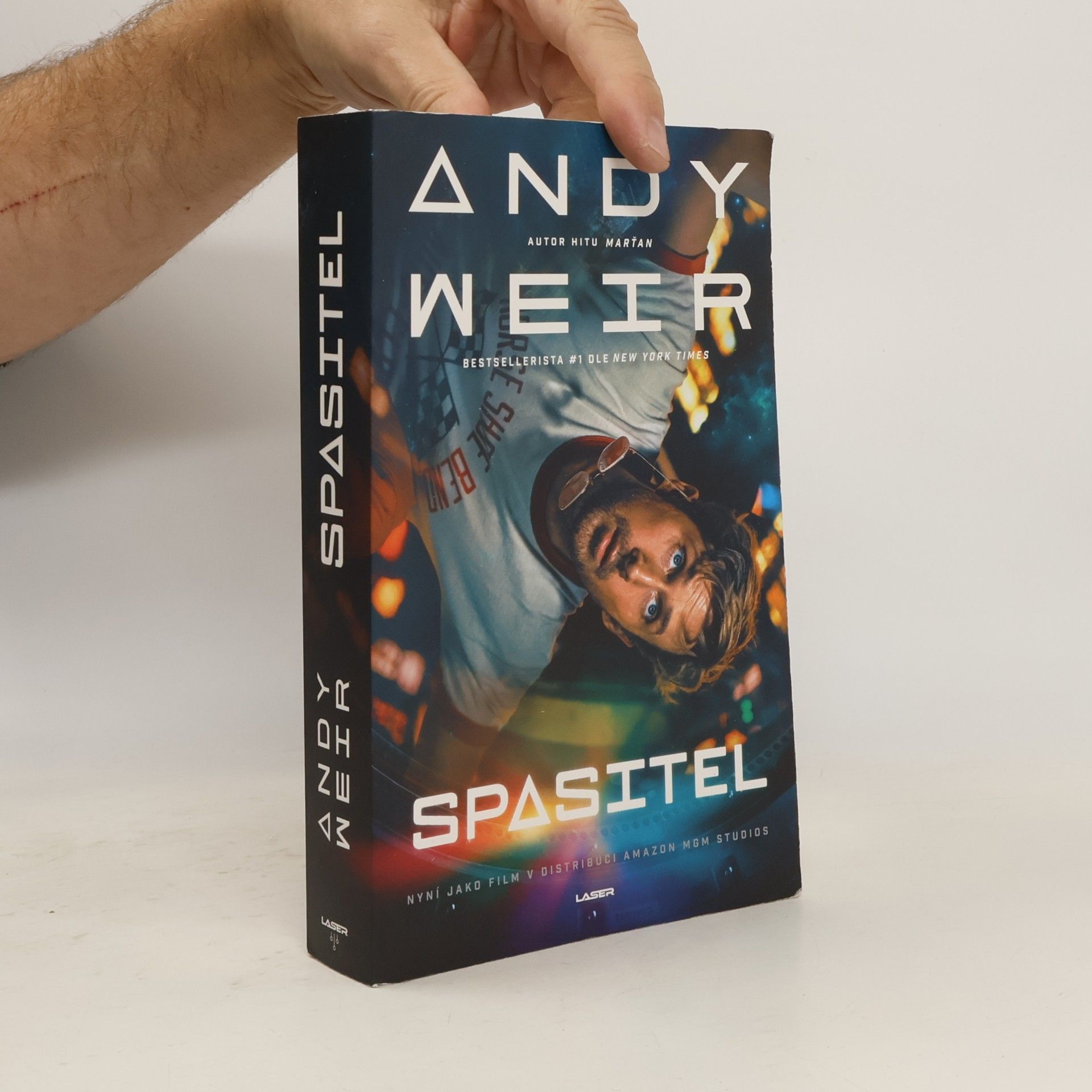 Andy Weir Spasitel