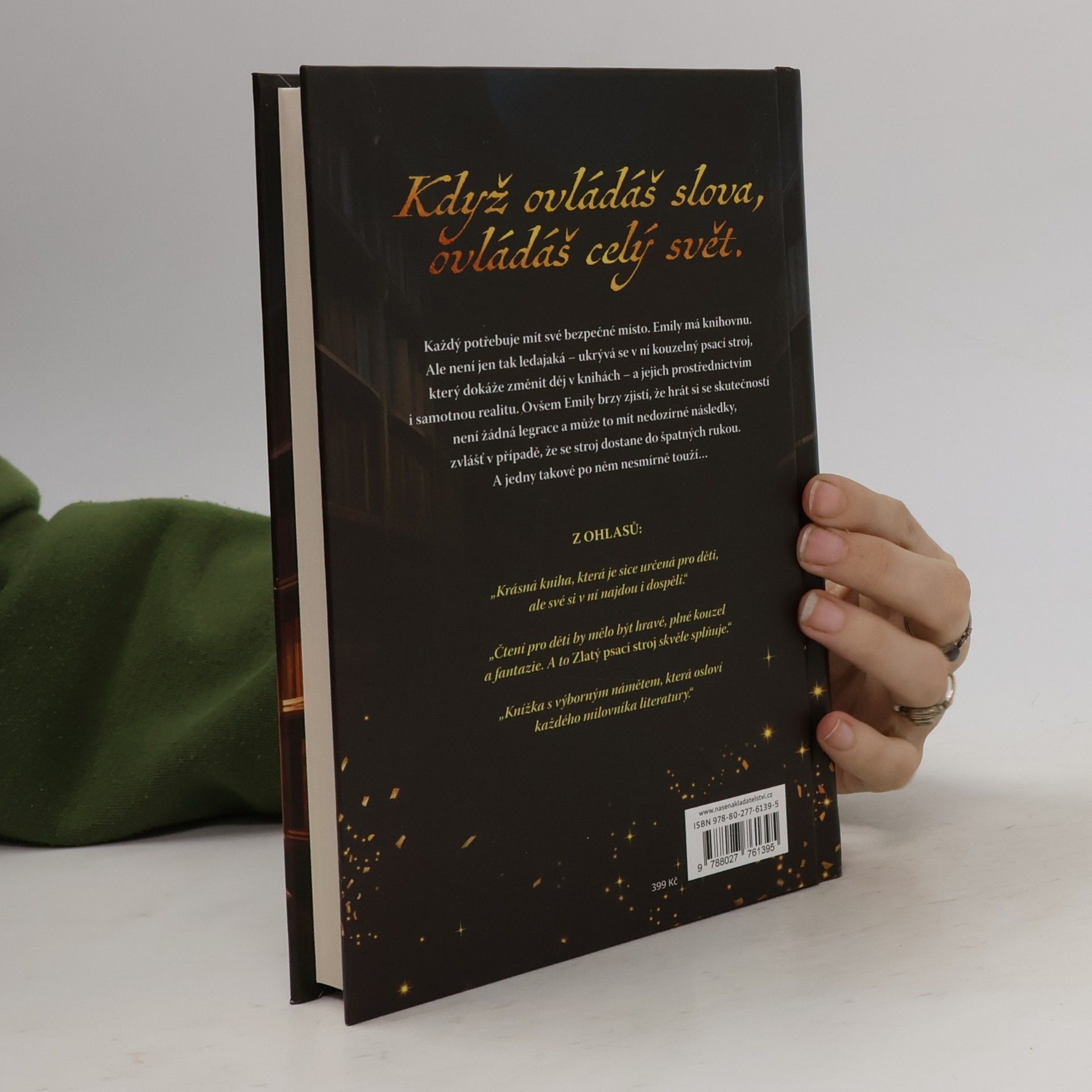 Carsten Sebastian Henn Zlatý psací stroj