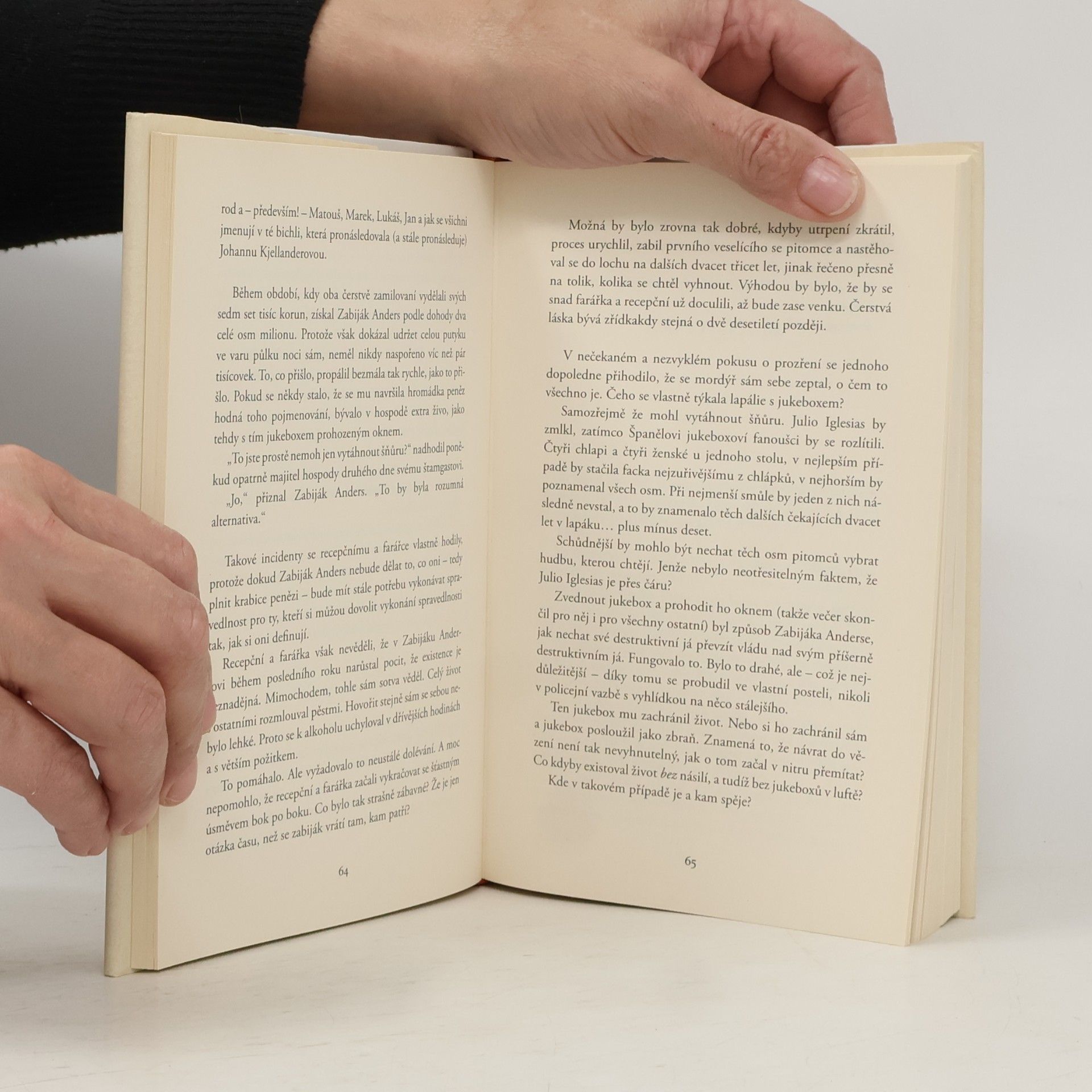 Jonas Jonasson Zabiják Anders a jeho přátelé (a sem tam nepřítel)