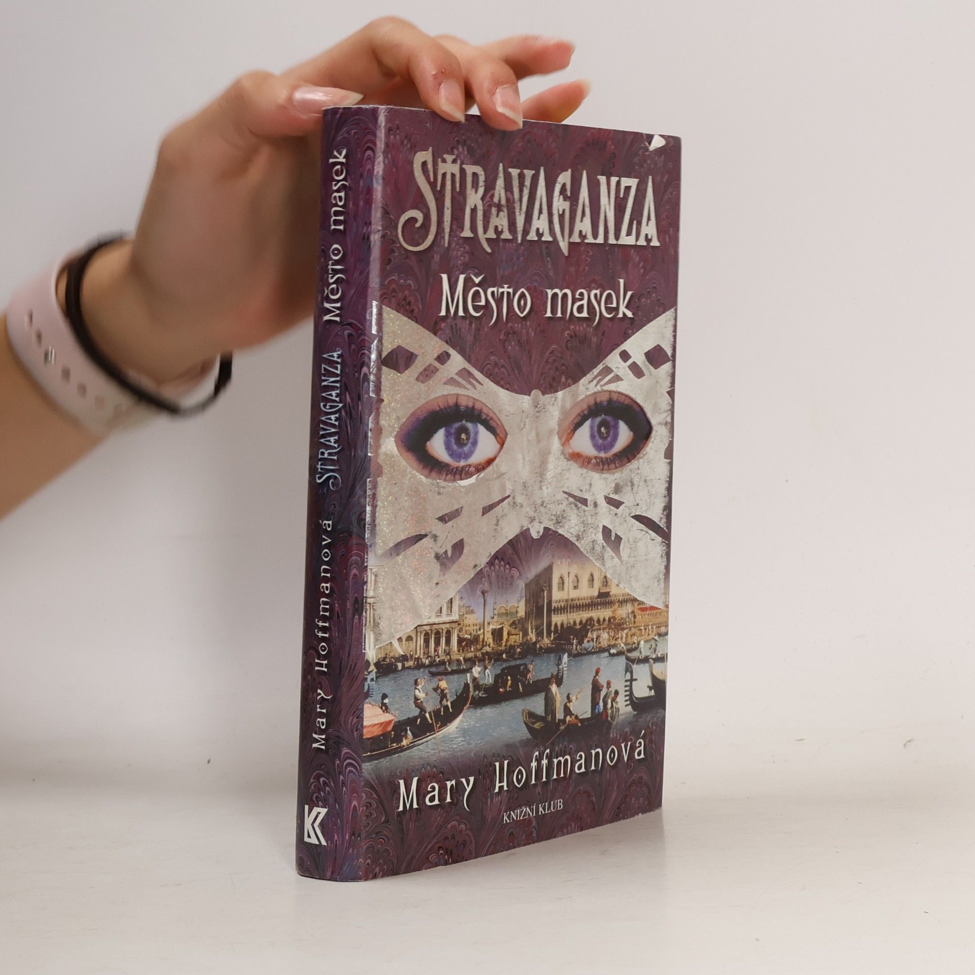 Mary Hoffman Stravaganza. Město masek