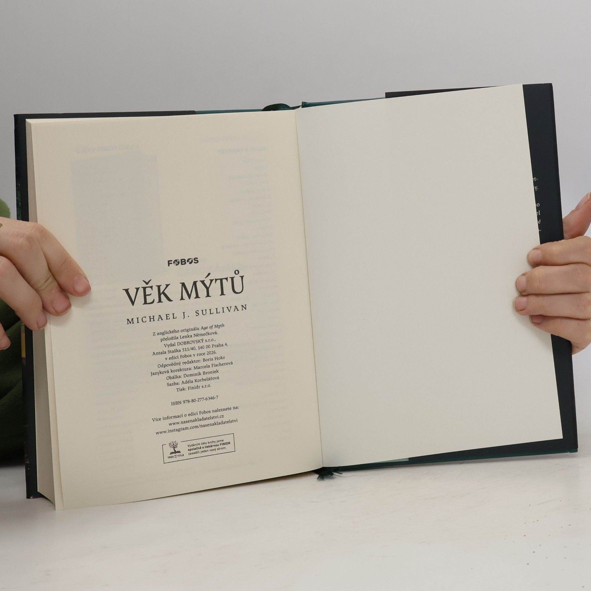 Michael J. Sullivan Věk mýtů