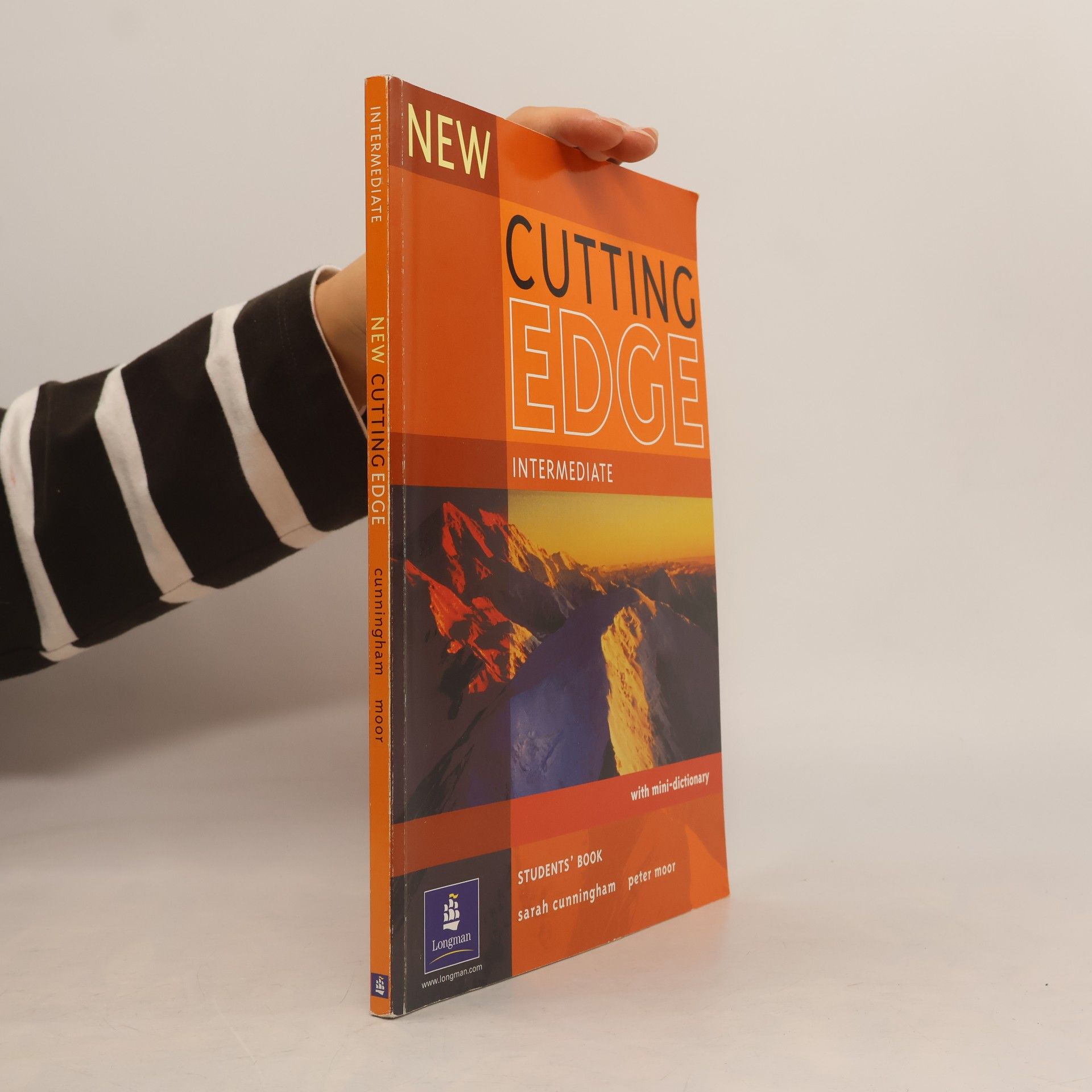 New Cutting Edge: Intermediate. Student's Book