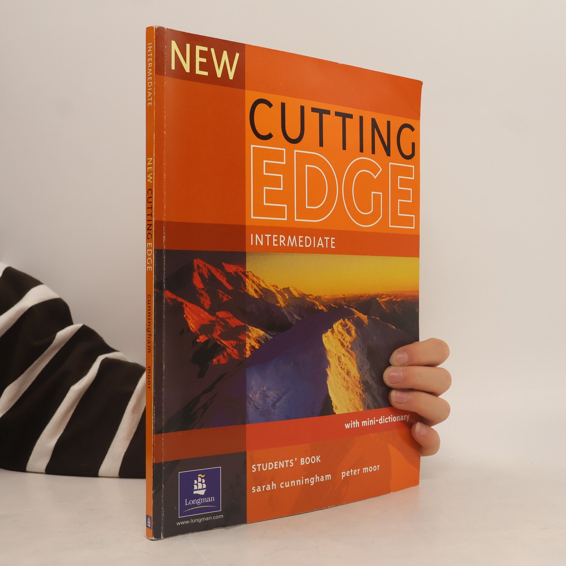 Sarah Cunningham New Cutting Edge: Intermediate. Student's Book