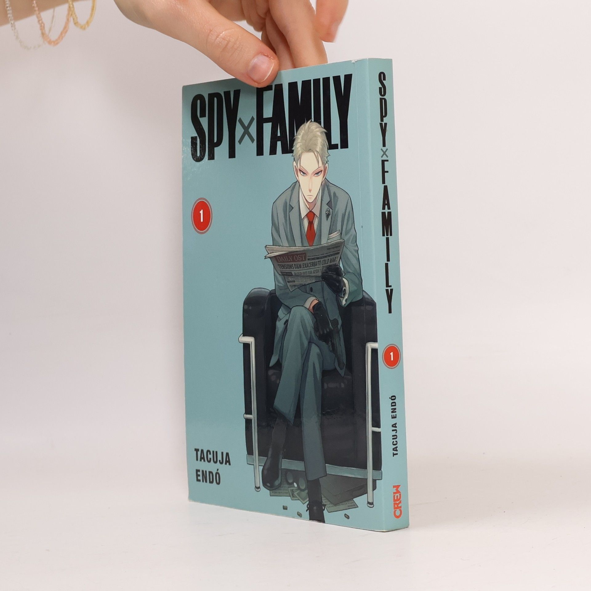 Tacuja Endó Spy x Family 1