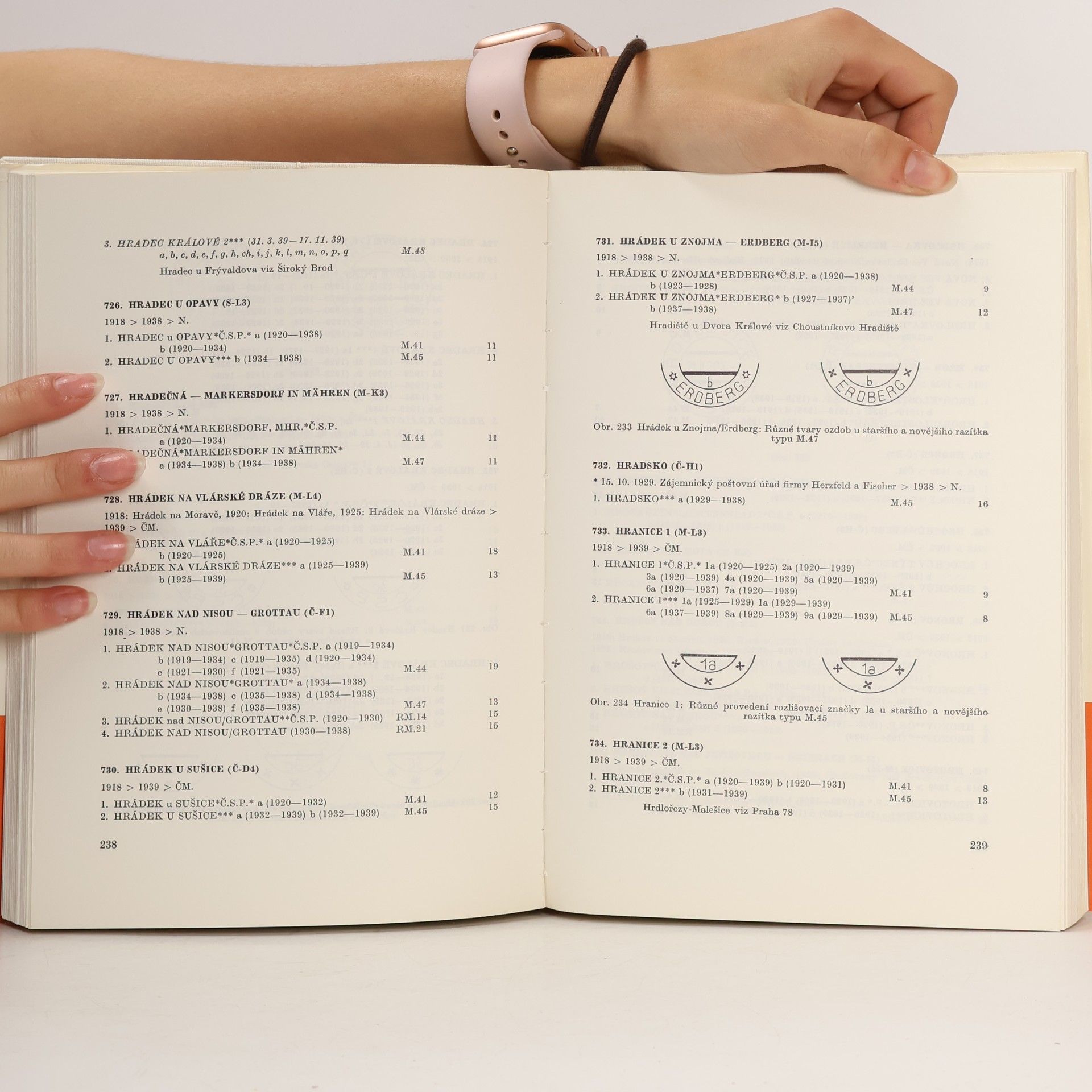 Emil Votoček Monografie československých známek 17. díl, I. svazek
