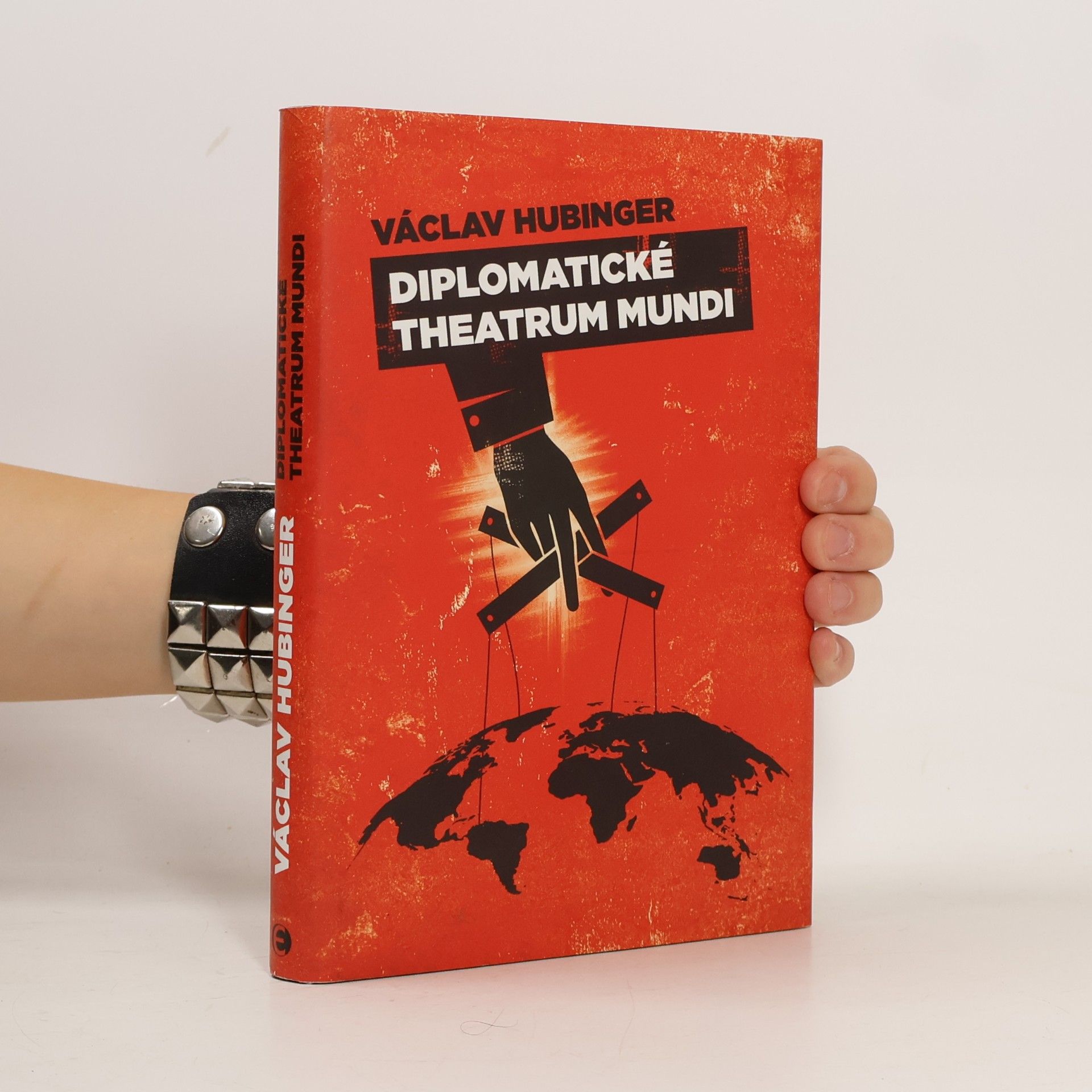 Diplomatické theatrum mundi