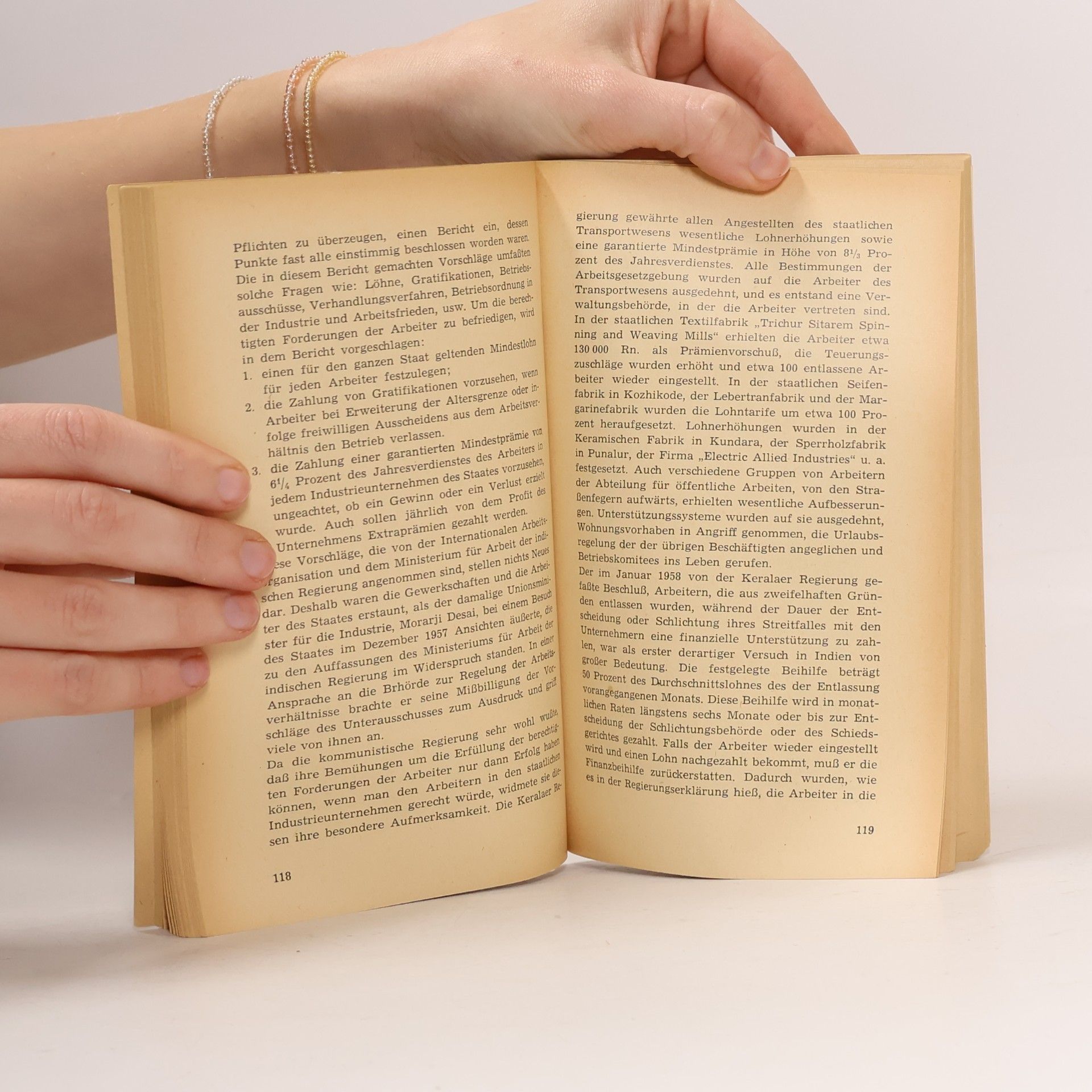 Various authors Rot und Schwarz