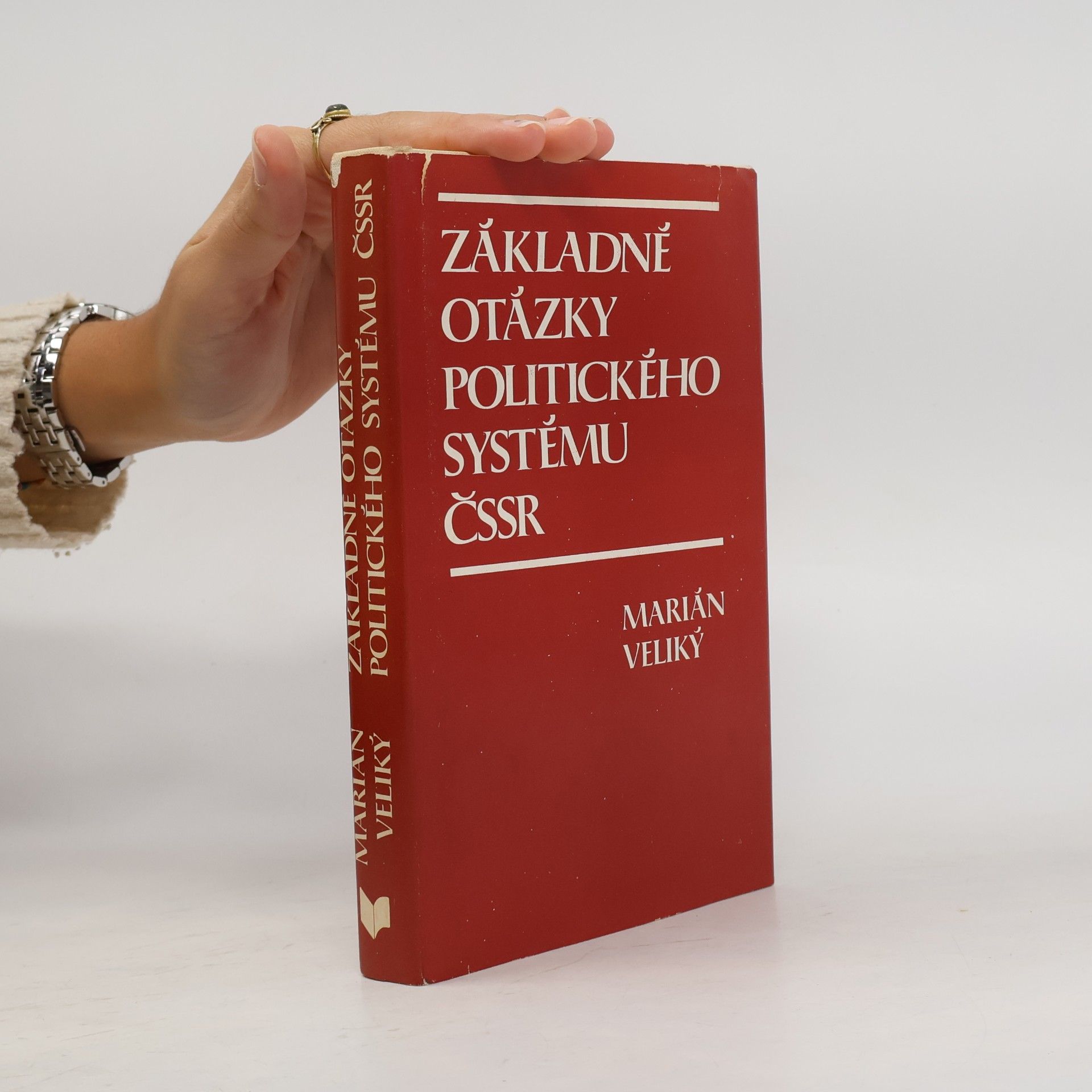 ZÁKLADNÉ OTÁZKY POLITICKÉHO SYSTÉMU ČSSR