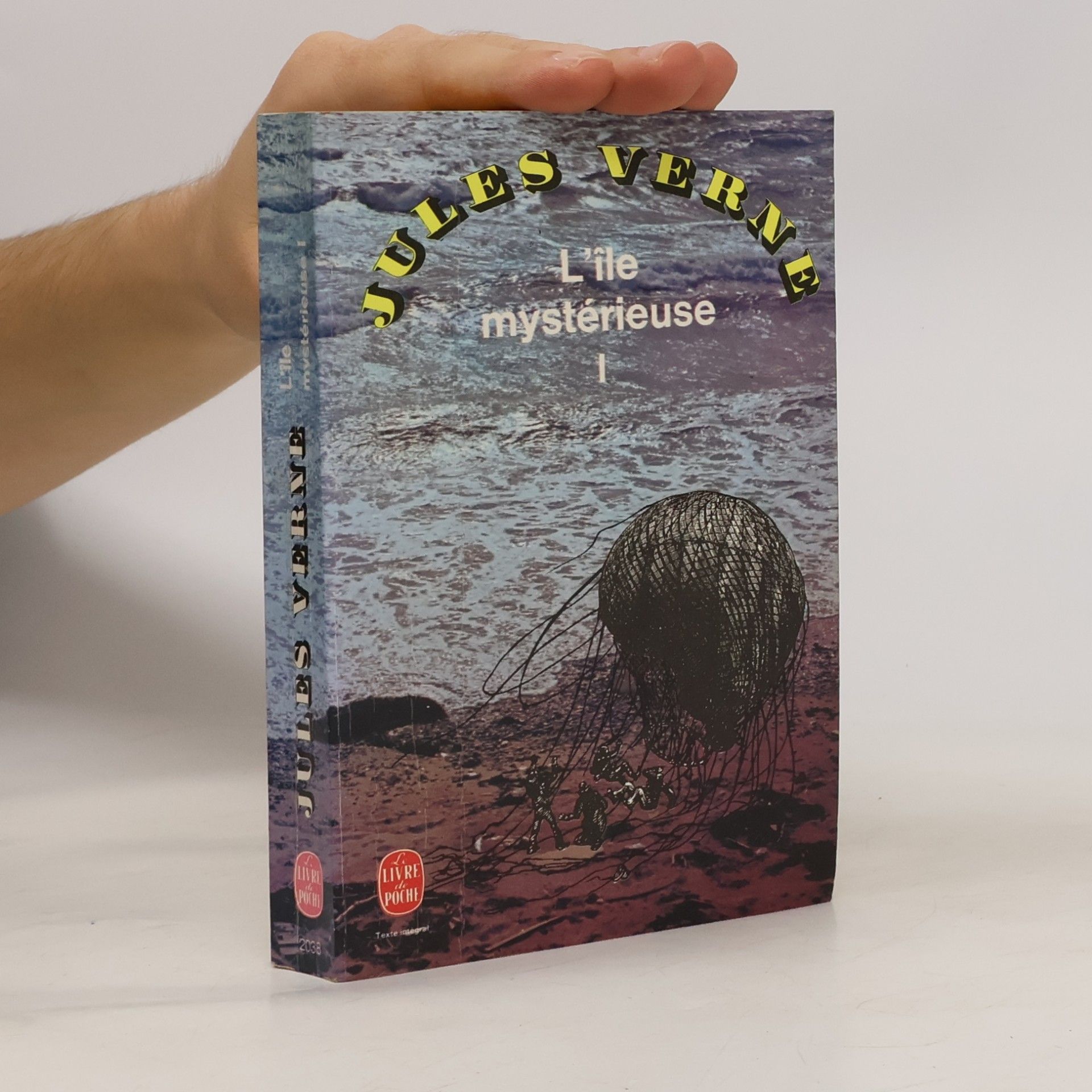 Jules Verne L'île Mystérieuse. Tome 1