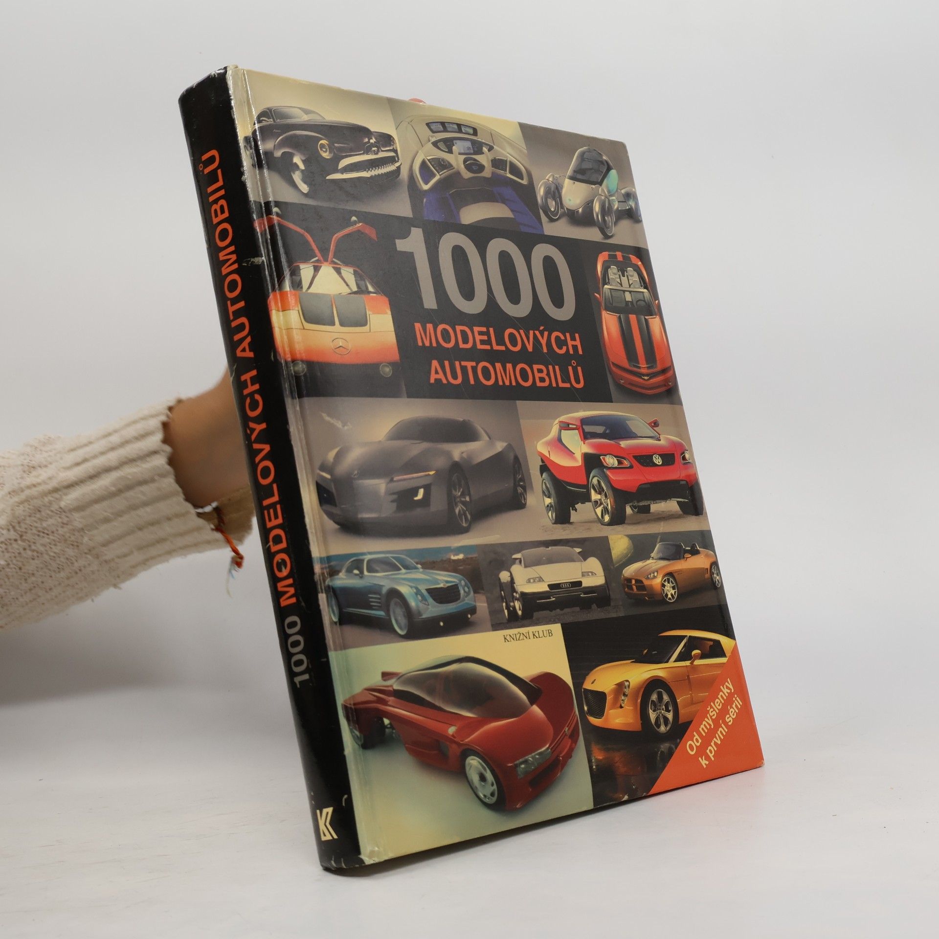 1000 modelových automobilů