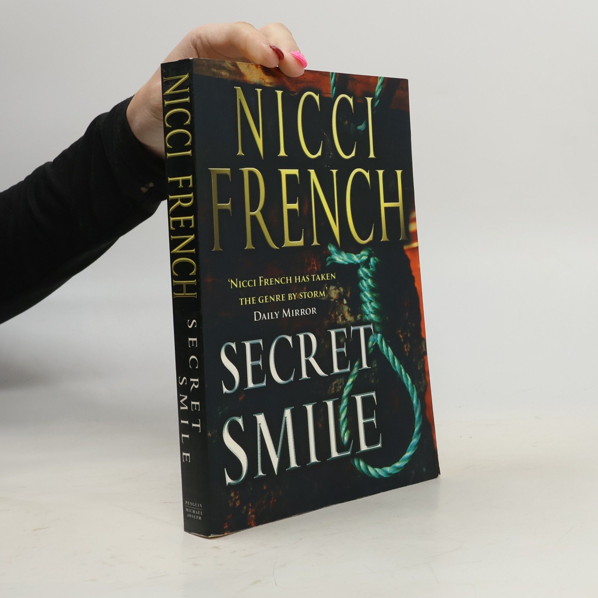 Nicci French Secret Smile