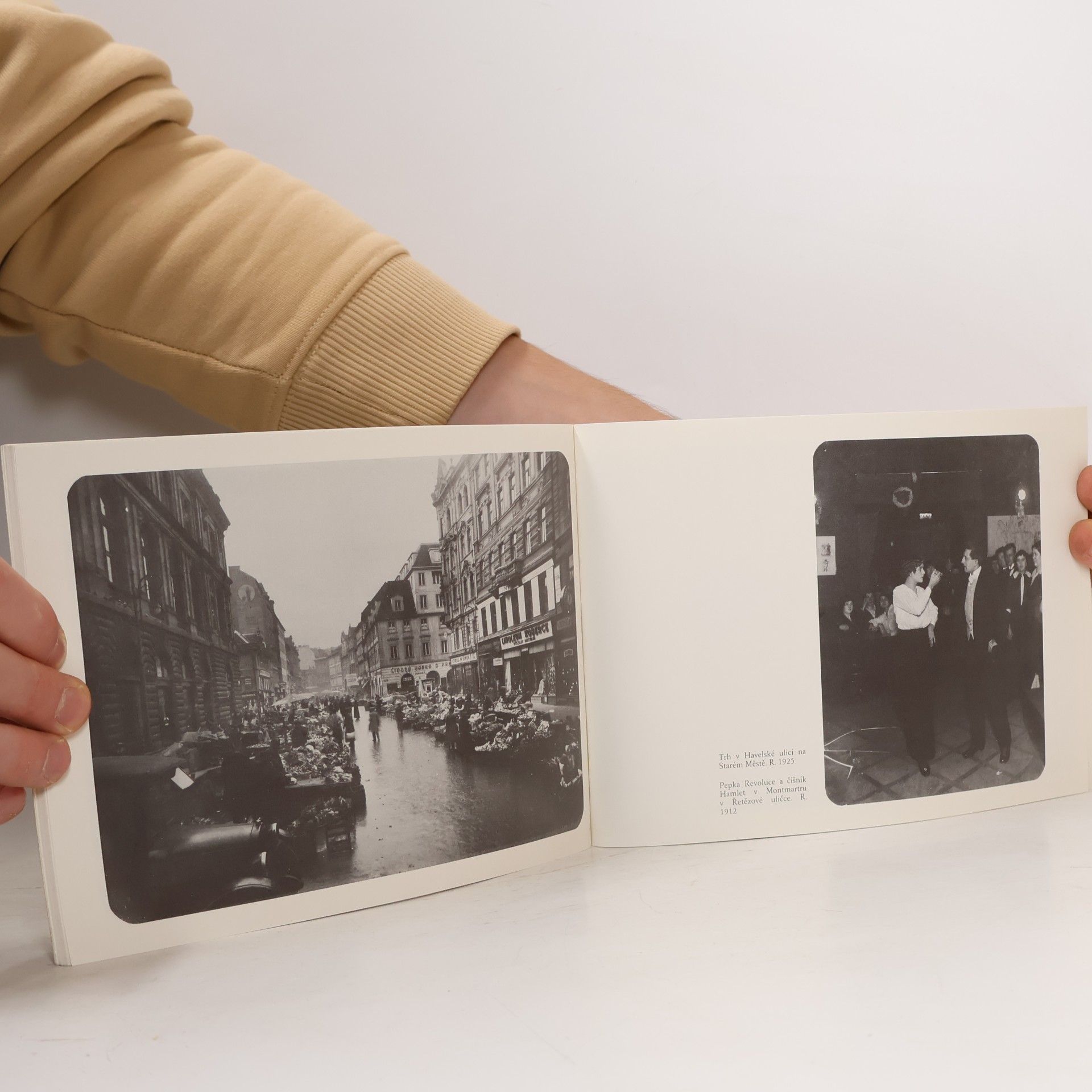 František Čáp Fotografie z knihkupectví Zikmunda Reacha
