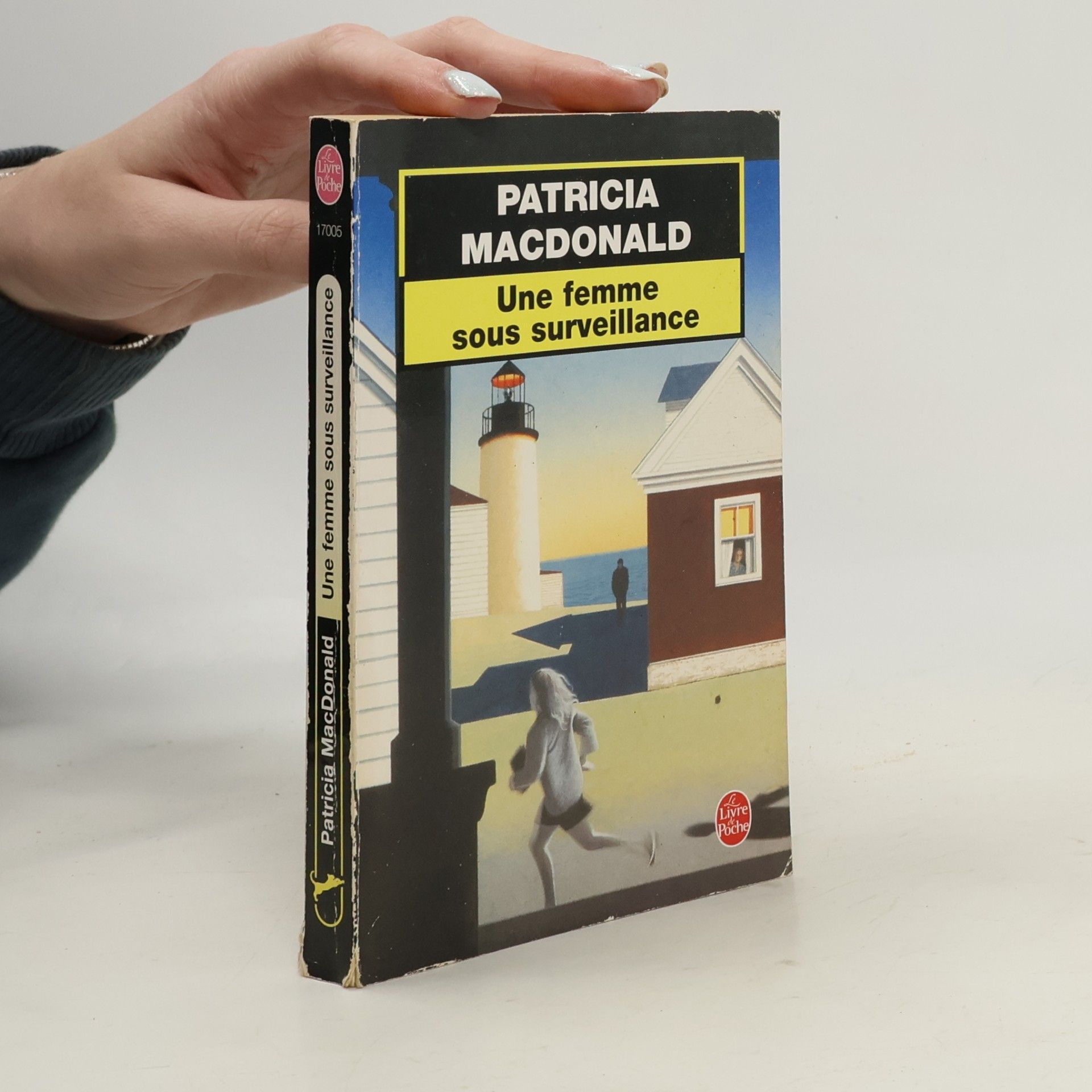 Patricia MacDonald Une femme sous surveillance