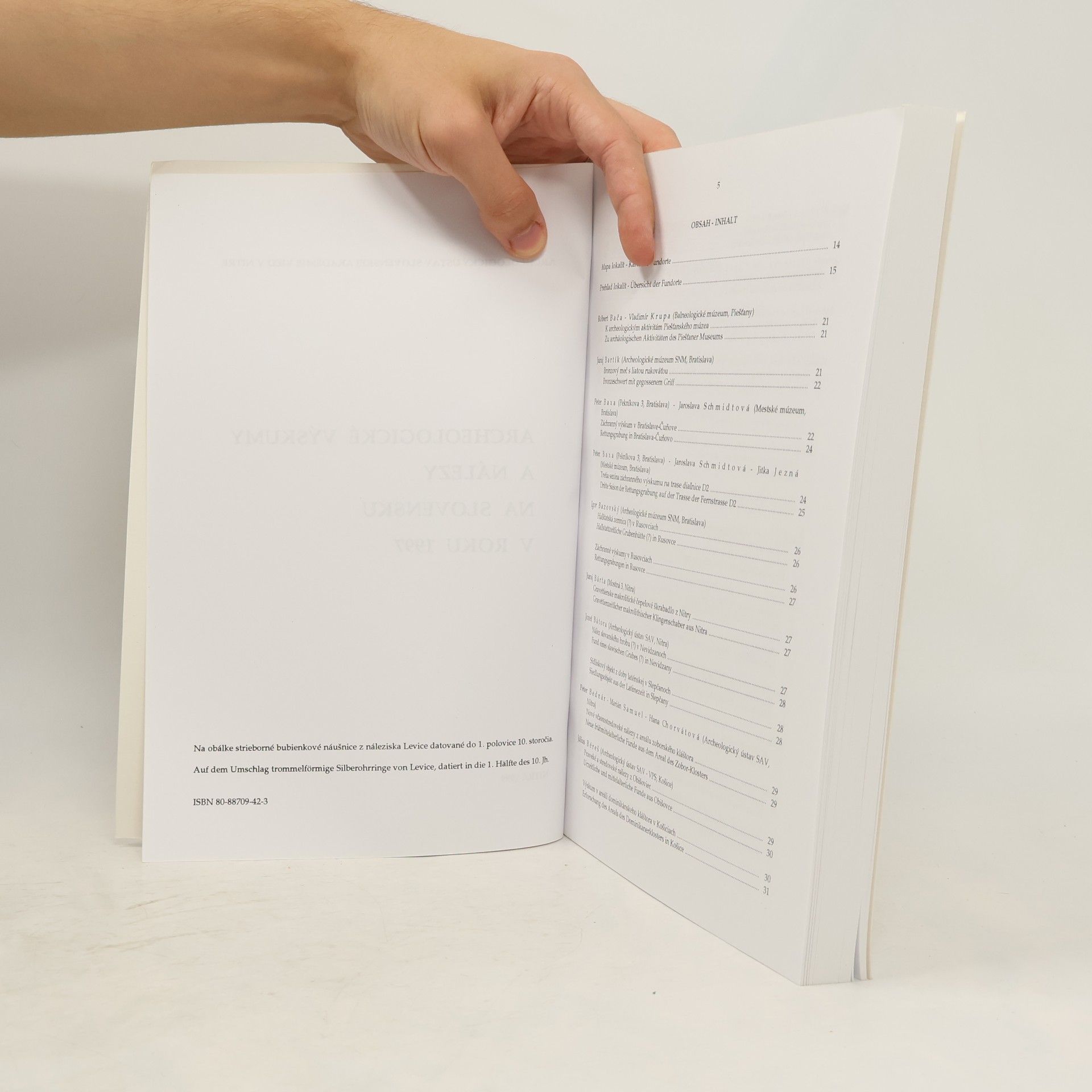 Various authors Archeologické výskumy a nálezy na Slovensku v roku 1997