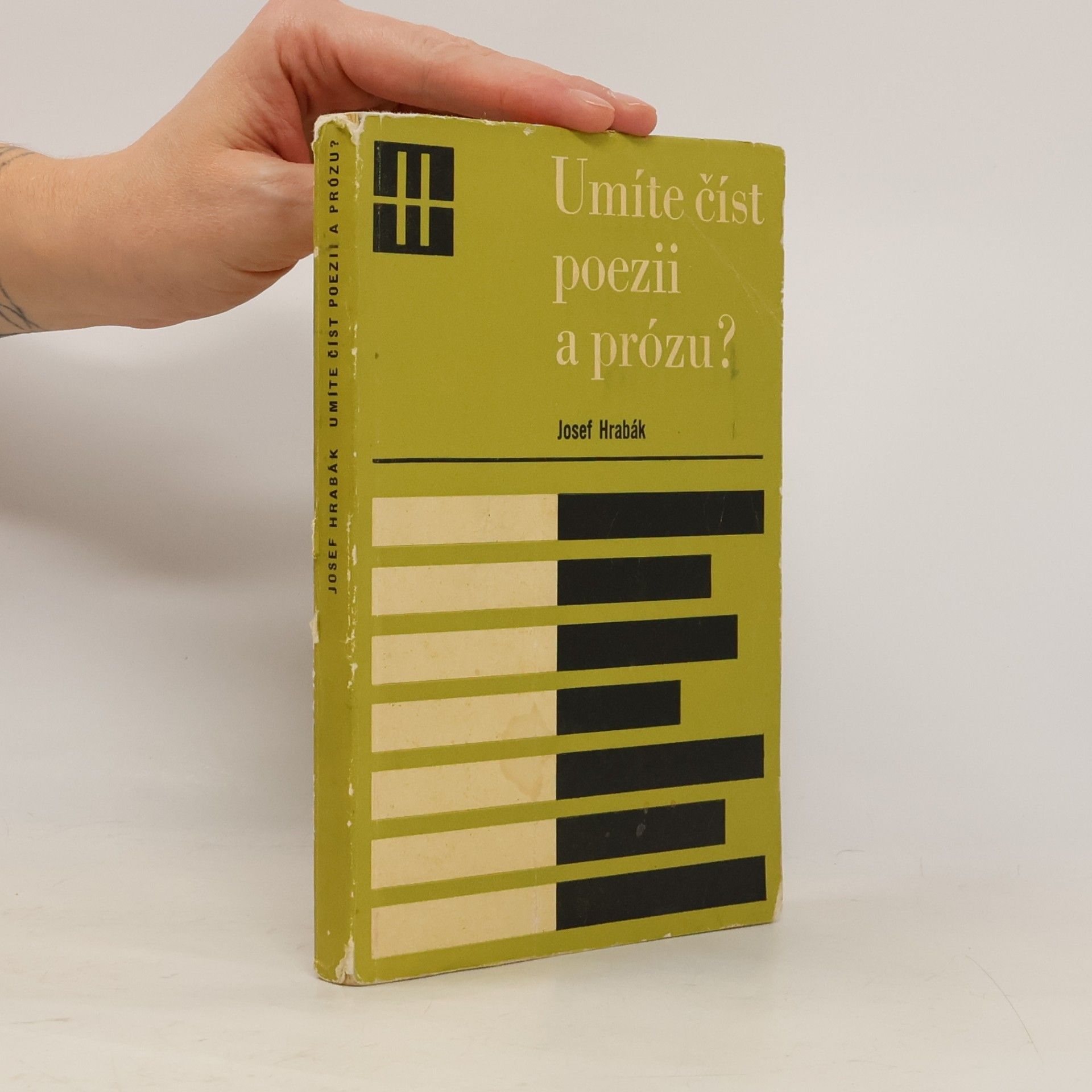 Umíte číst poezii a prózu?