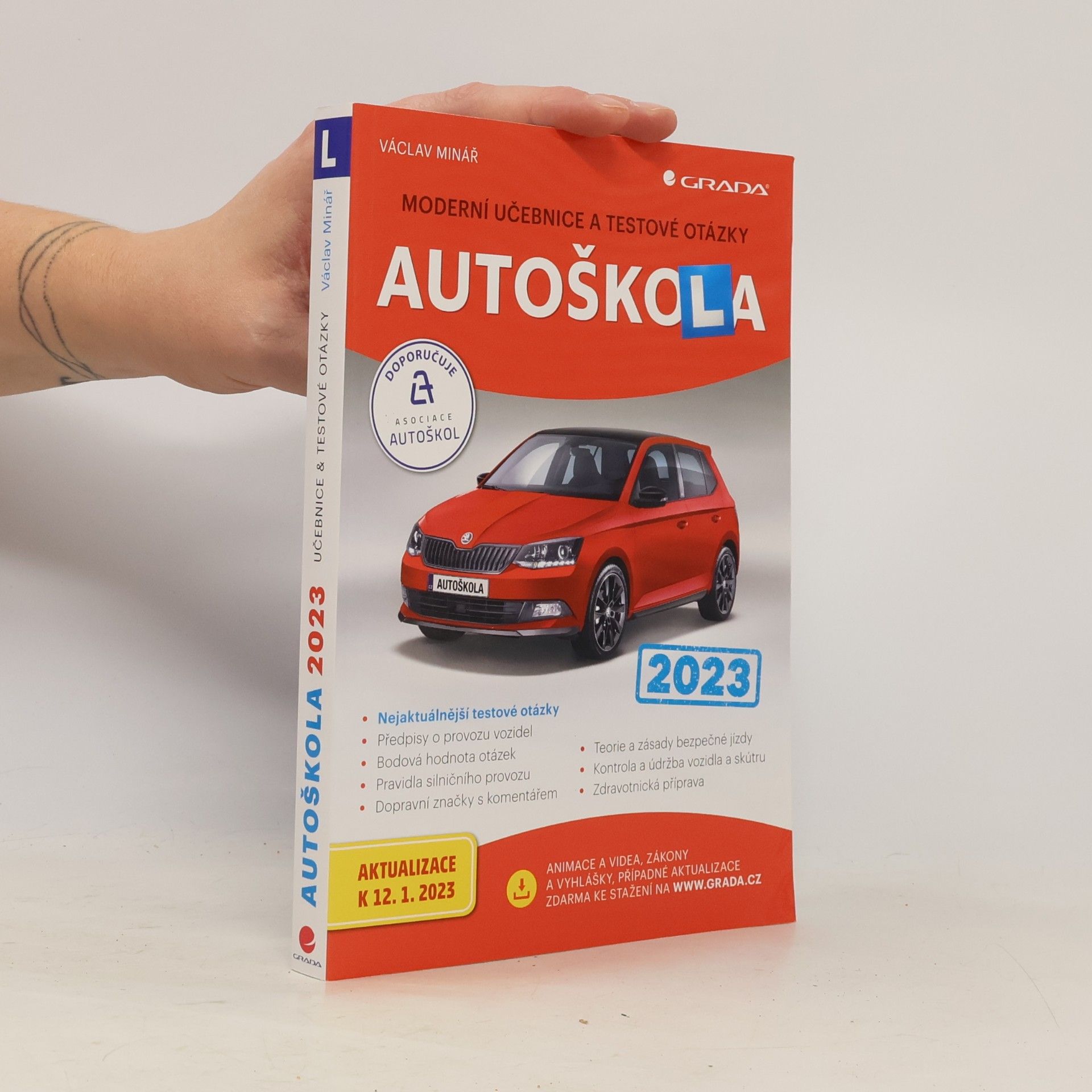 Autoškola: moderní učebnice a testové otázky: 2023