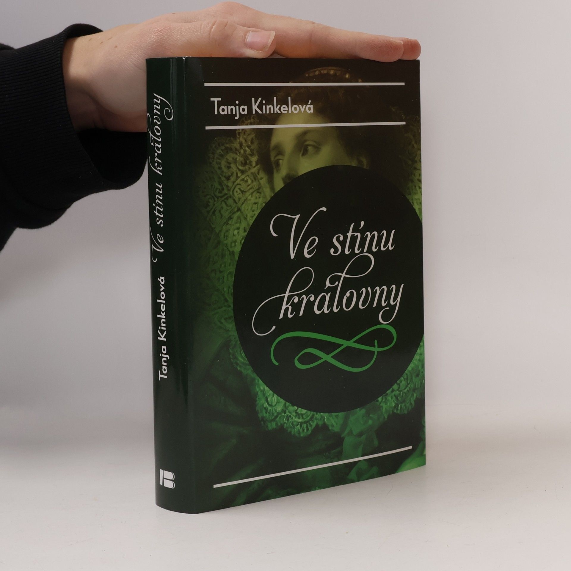 Tanja Kinkel Ve stínu královny