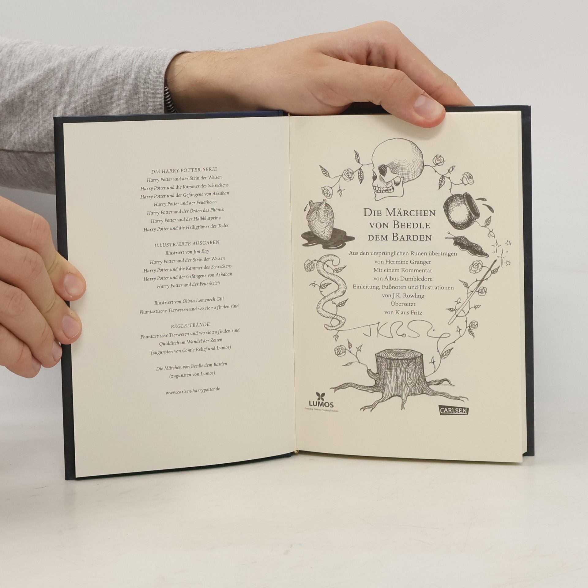 J. K. Rowling Hogwarts Schulbücher