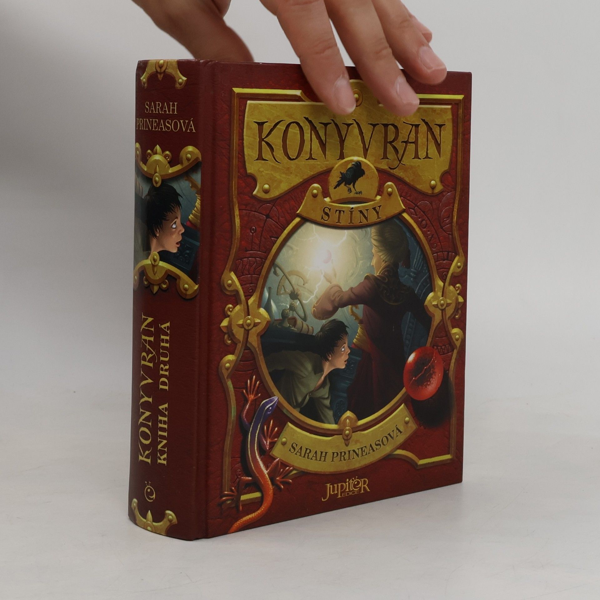 Sarah Prineas Konyvran. Kniha druhá, Stíny