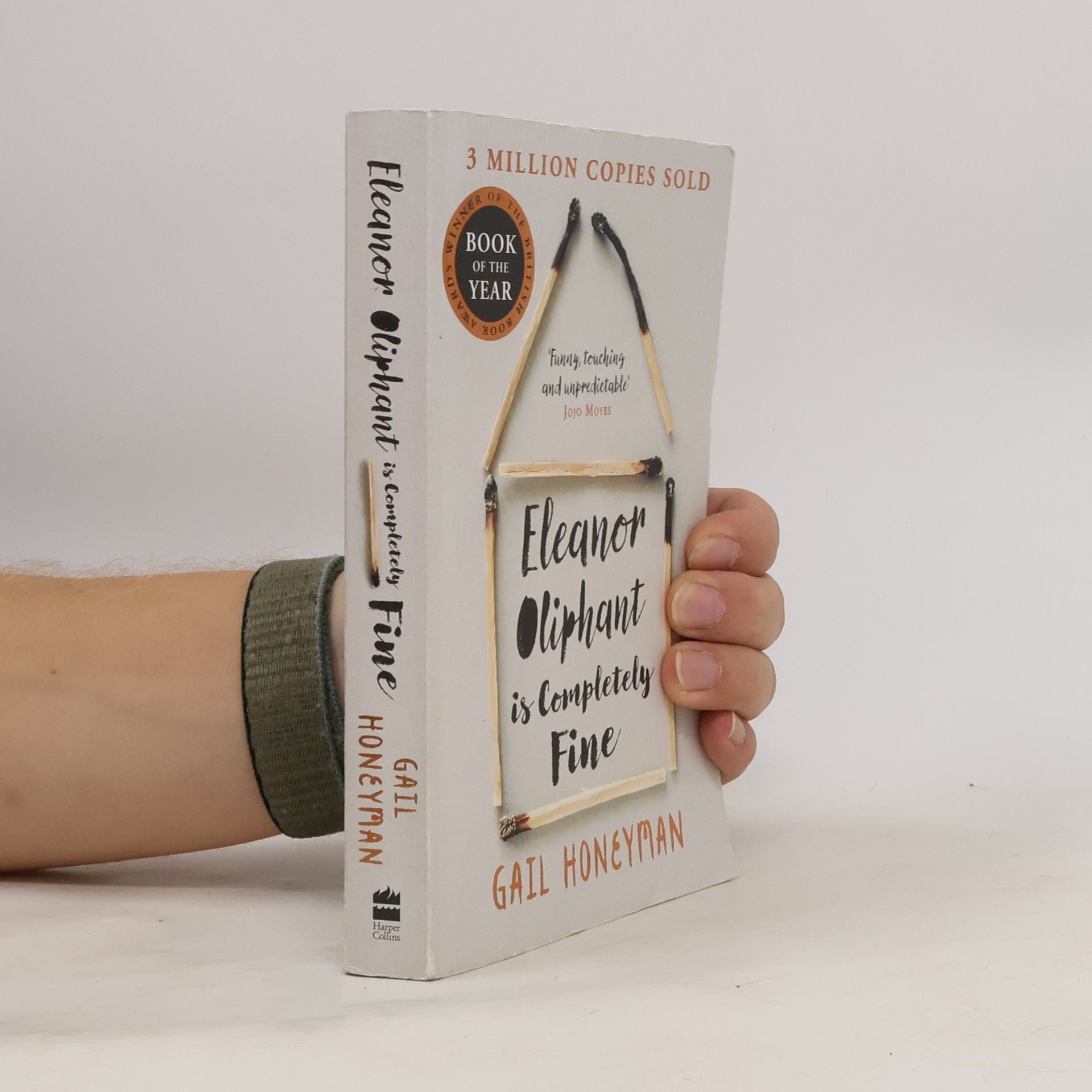 Eleanor Oliphant is completely fine