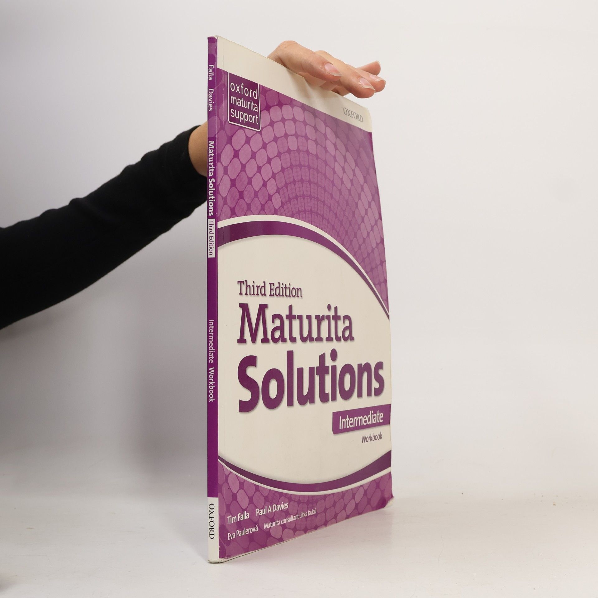 Maturita Solutions: Intermediate - Workbook