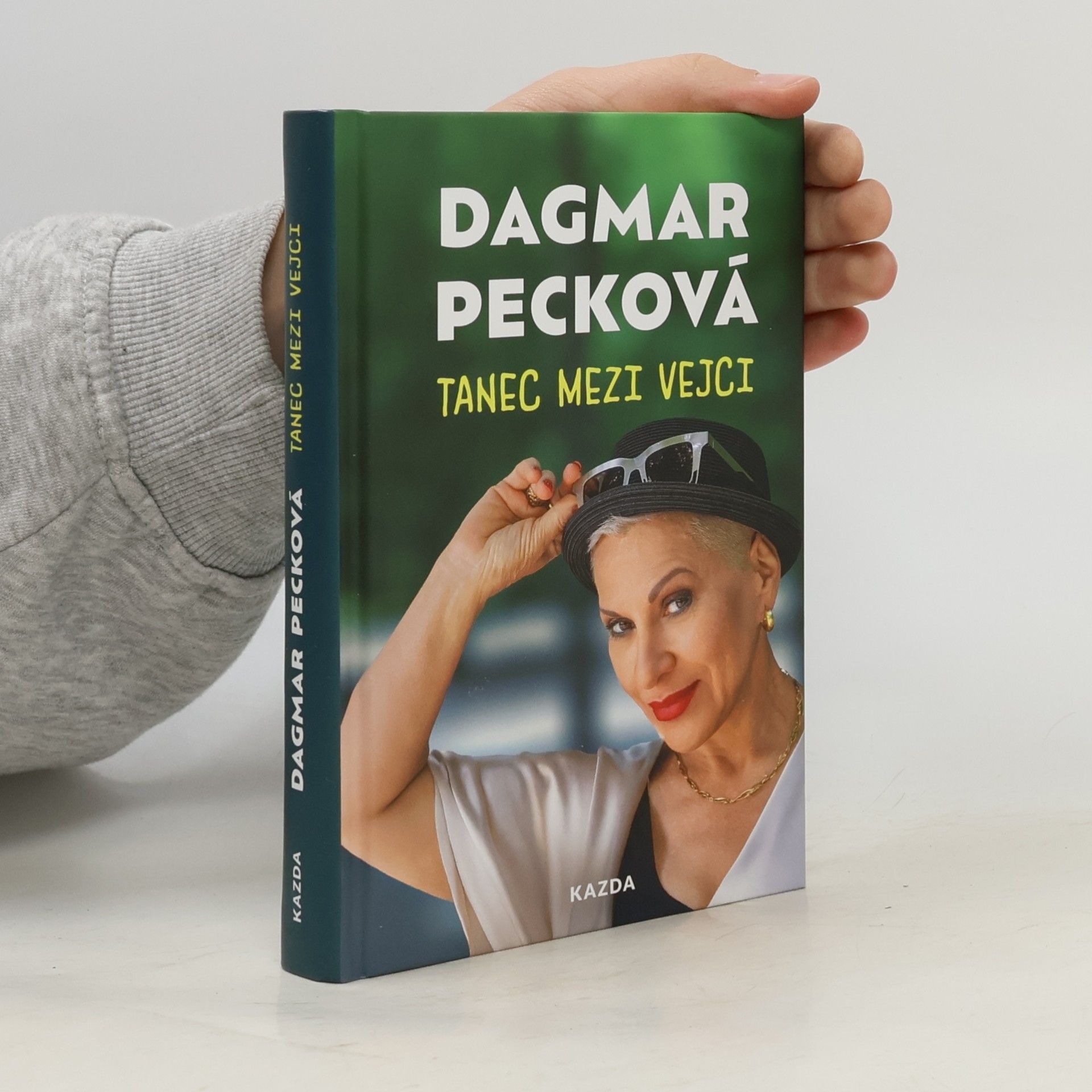 Tanec mezi vejci