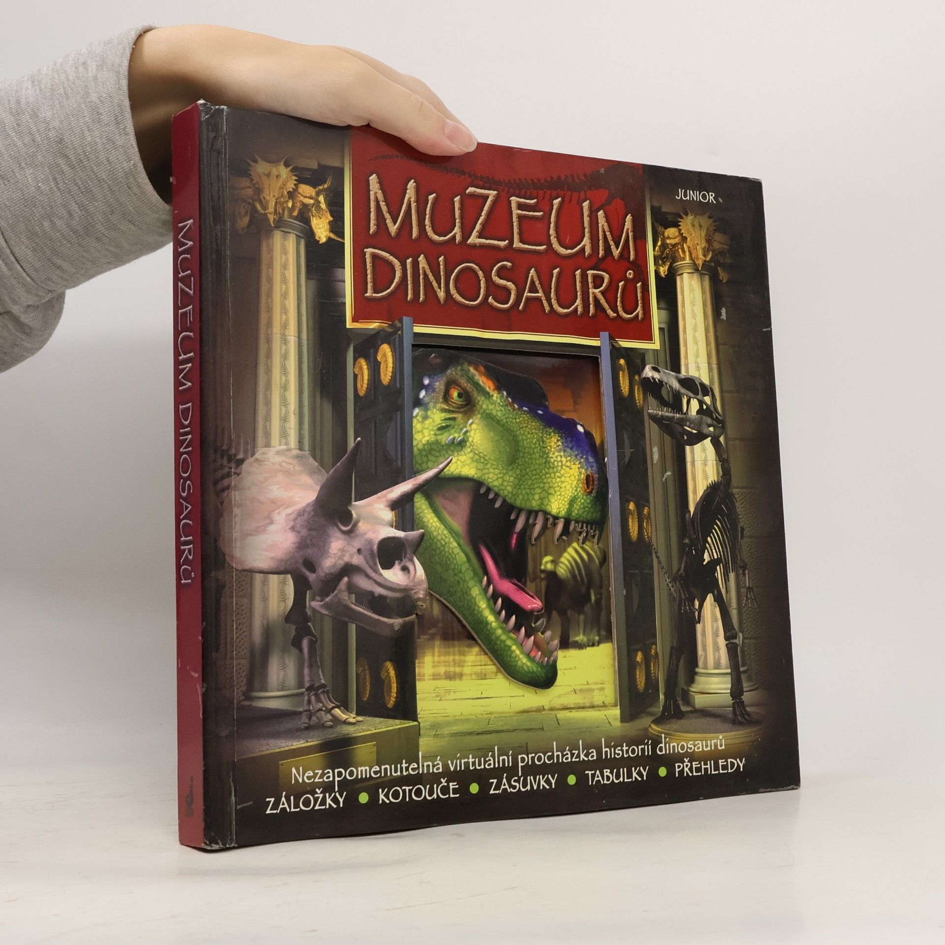 Muzeum dinosaurů (pop-up leporelo viz foto)
