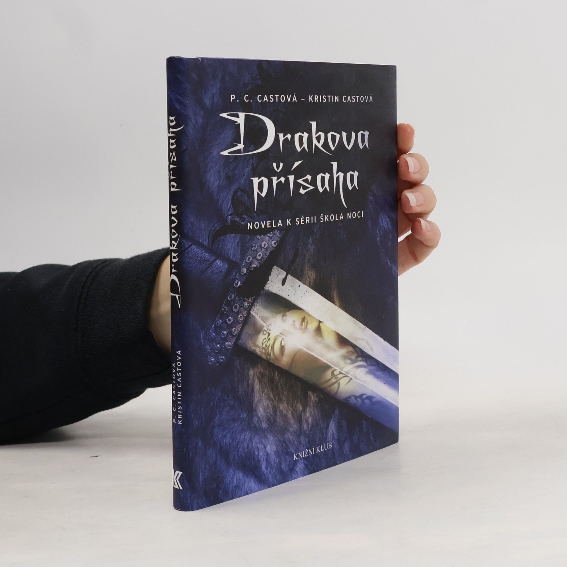 P. C. Castová Drakova přísaha. Škola noci 1